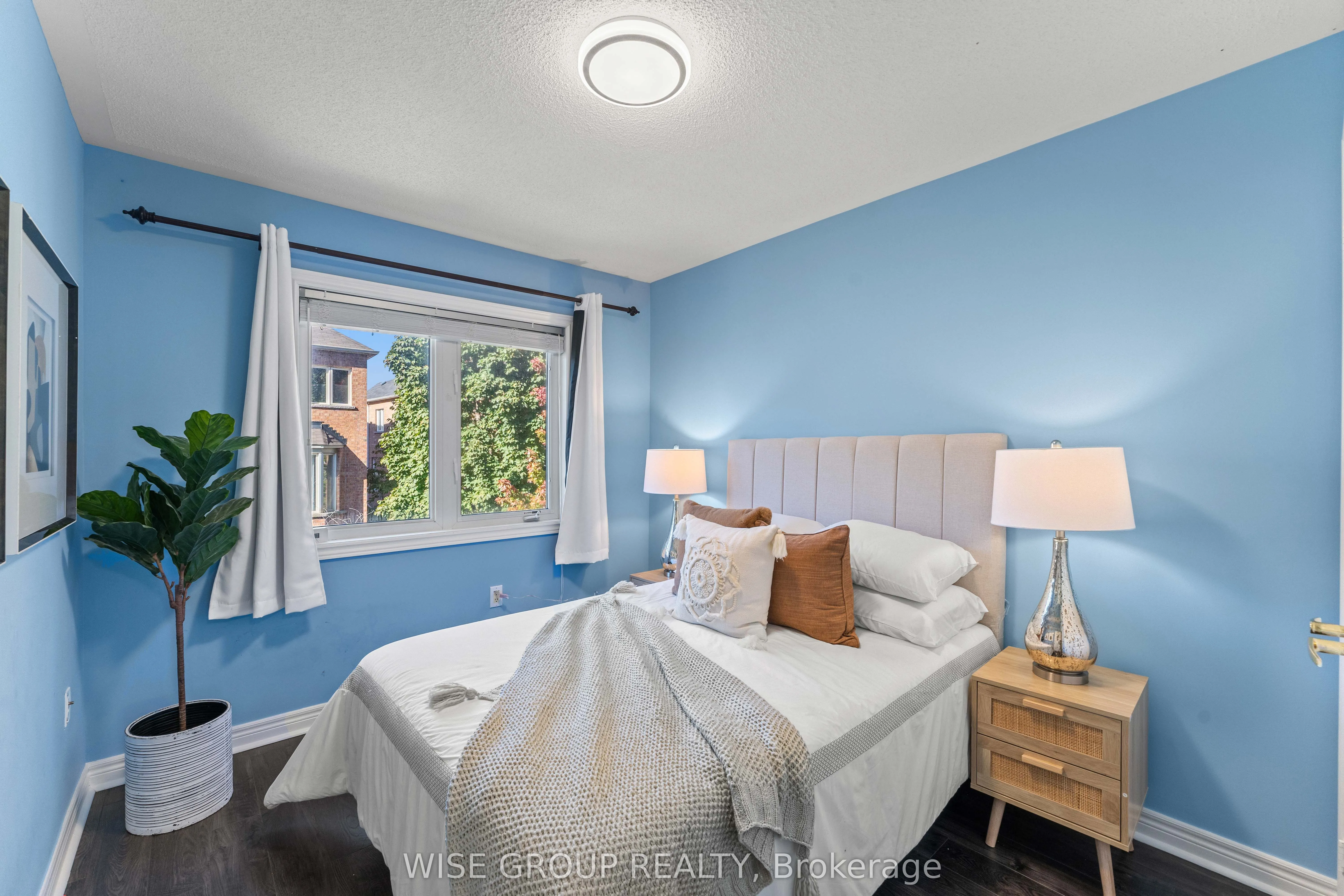 125 Mistywood Crescent