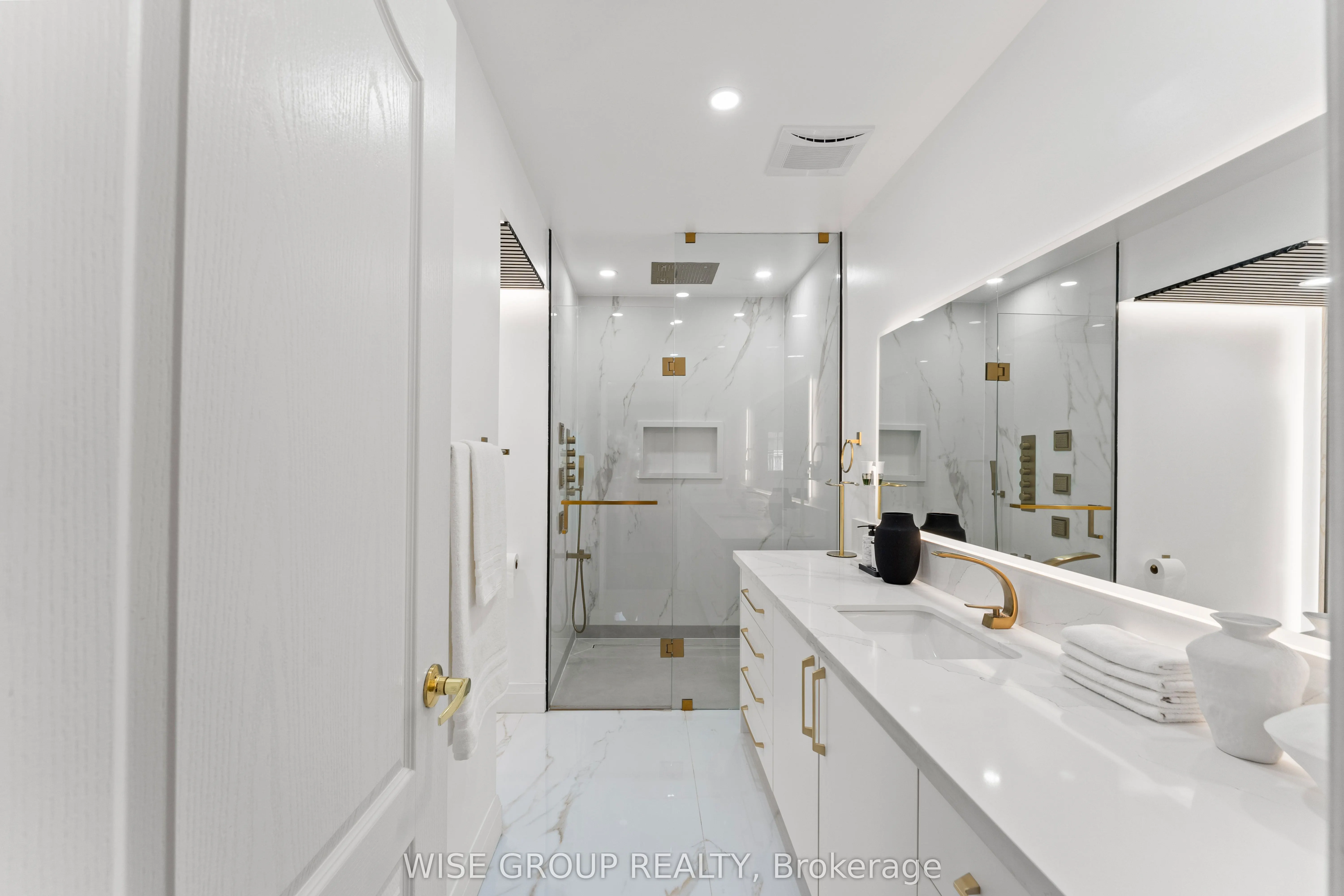 125 Mistywood Crescent