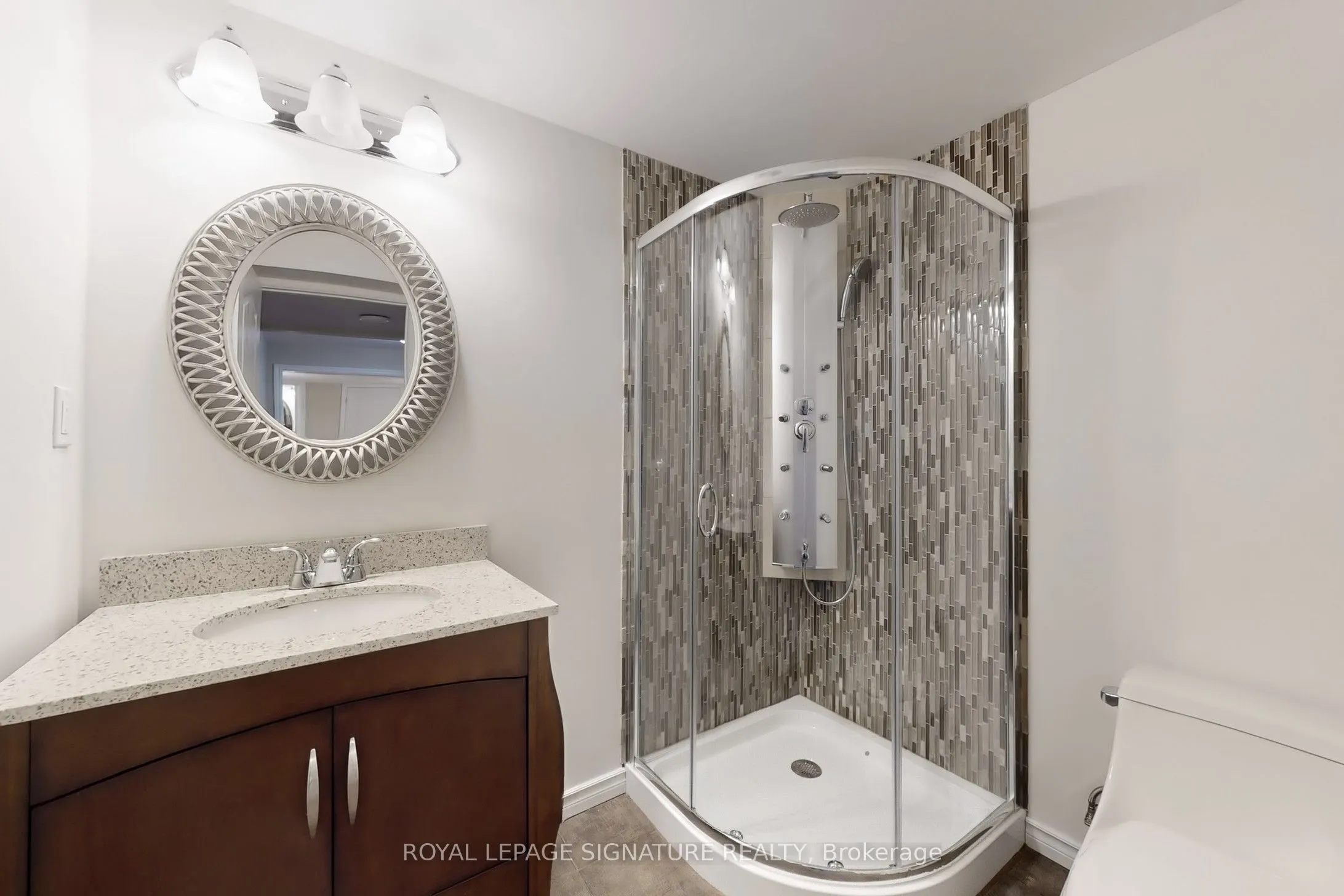 35 Grange Drive, #Lower