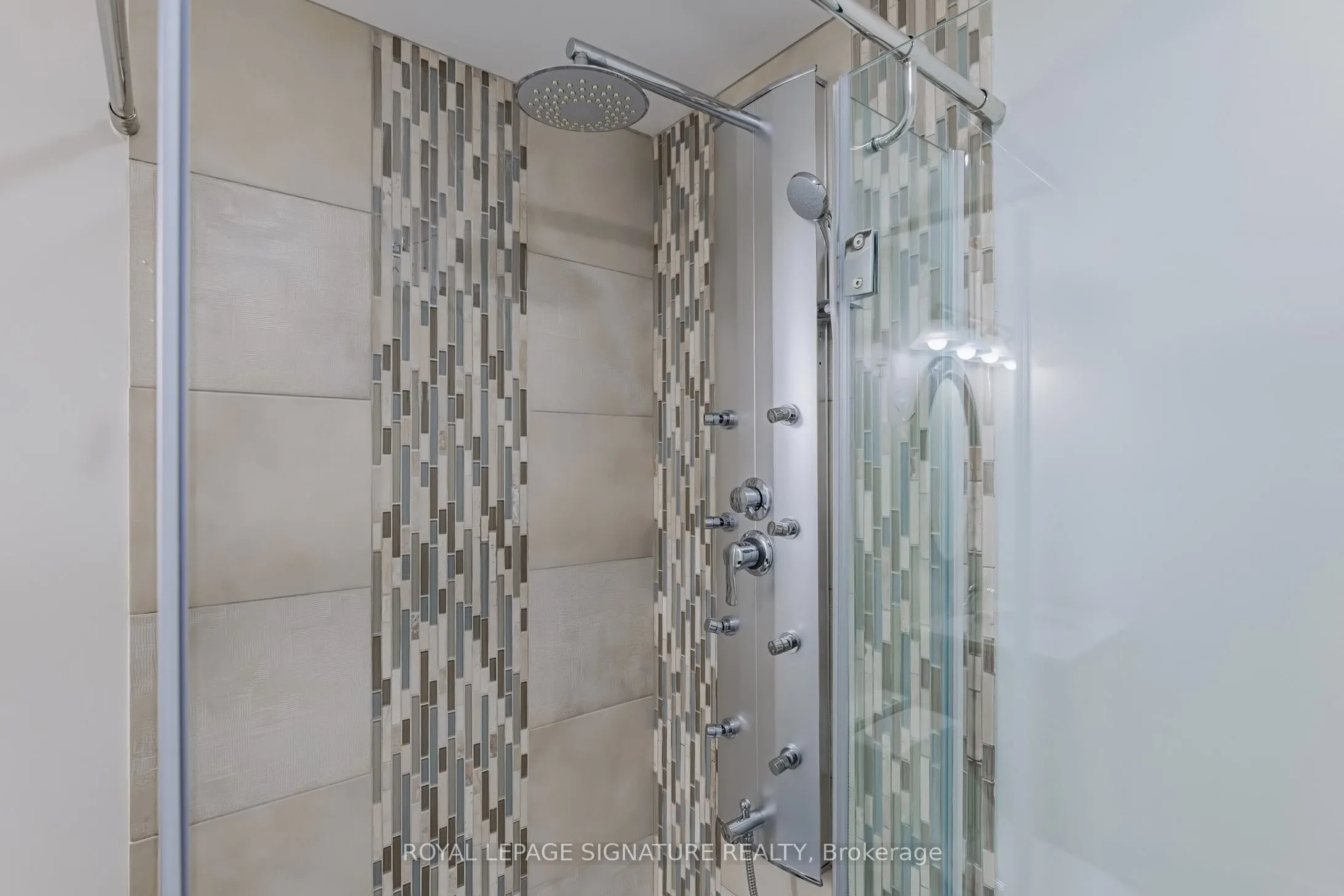 35 Grange Drive, #Lower