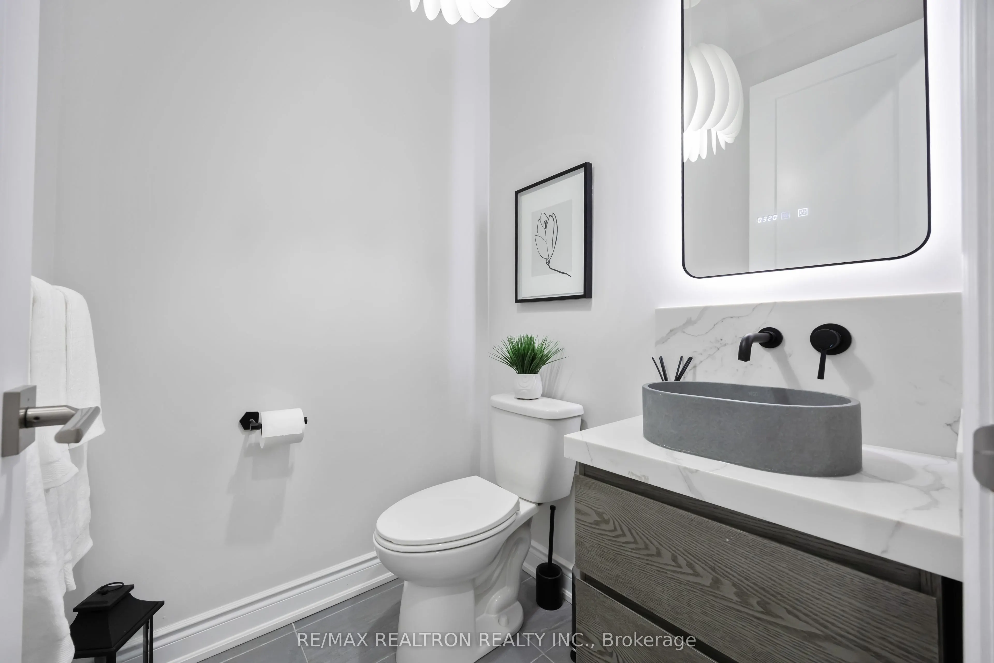 600 Marc Santi Boulevard