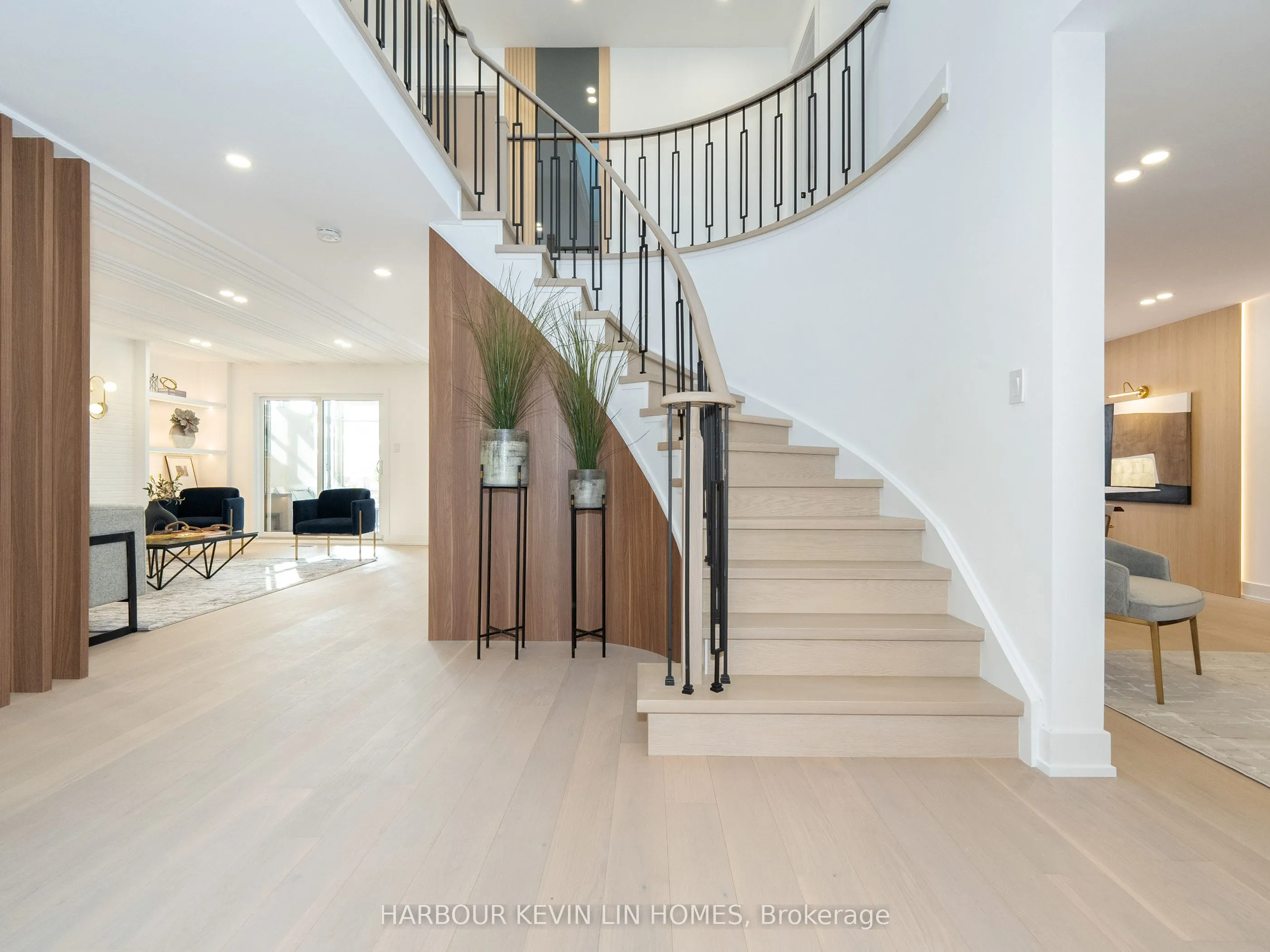 617 Chancellor Drive