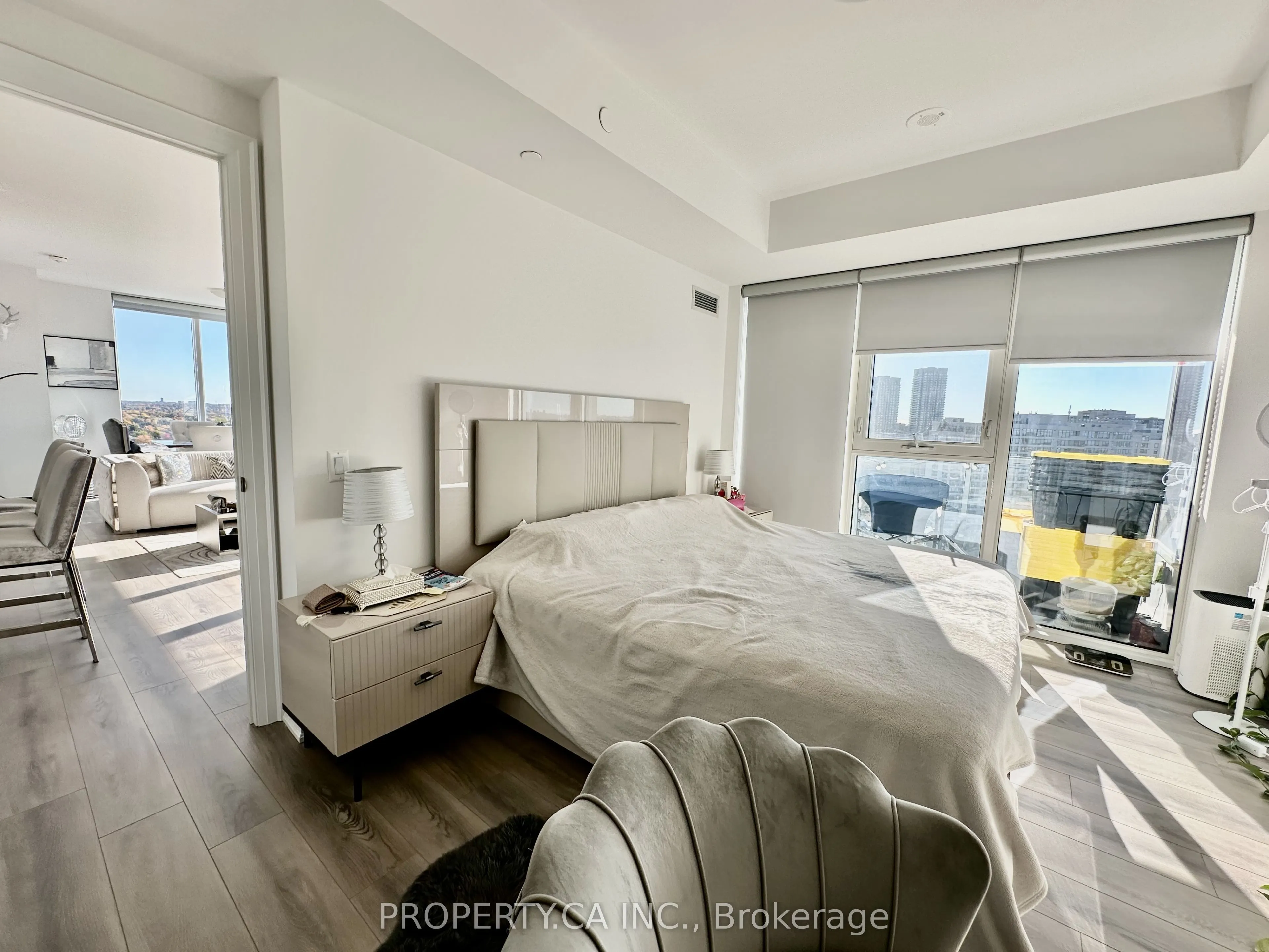 20 Gatineau Drive, #1403E