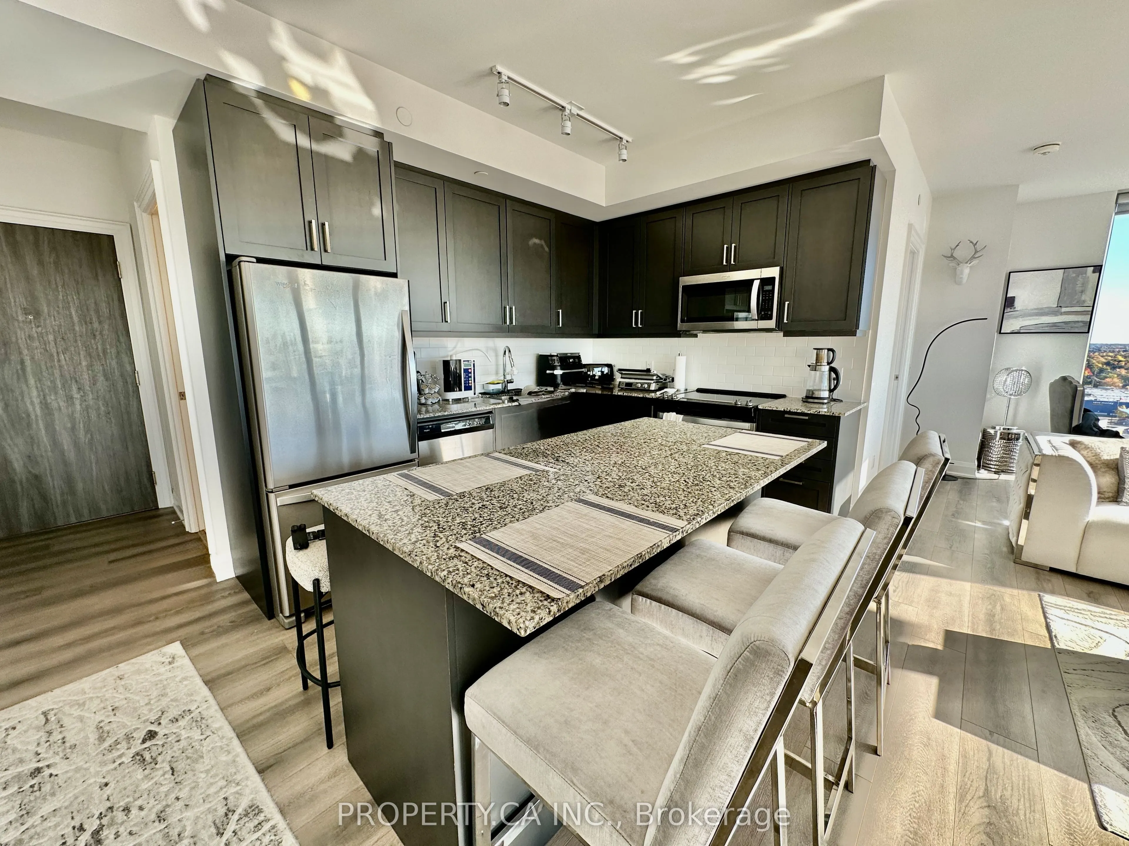 20 Gatineau Drive, #1403E