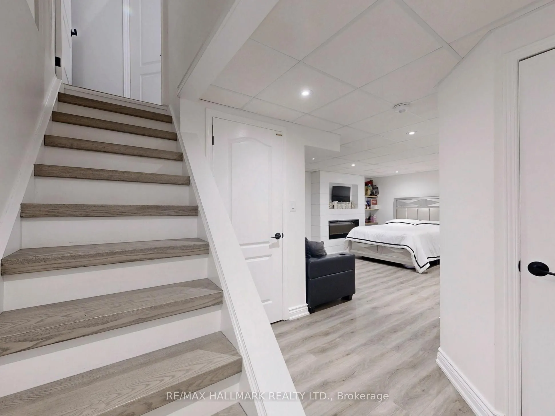 22 Laura Sabrina Drive