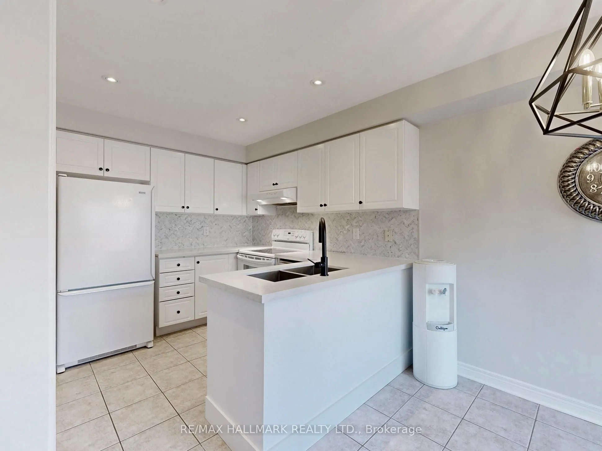 22 Laura Sabrina Drive