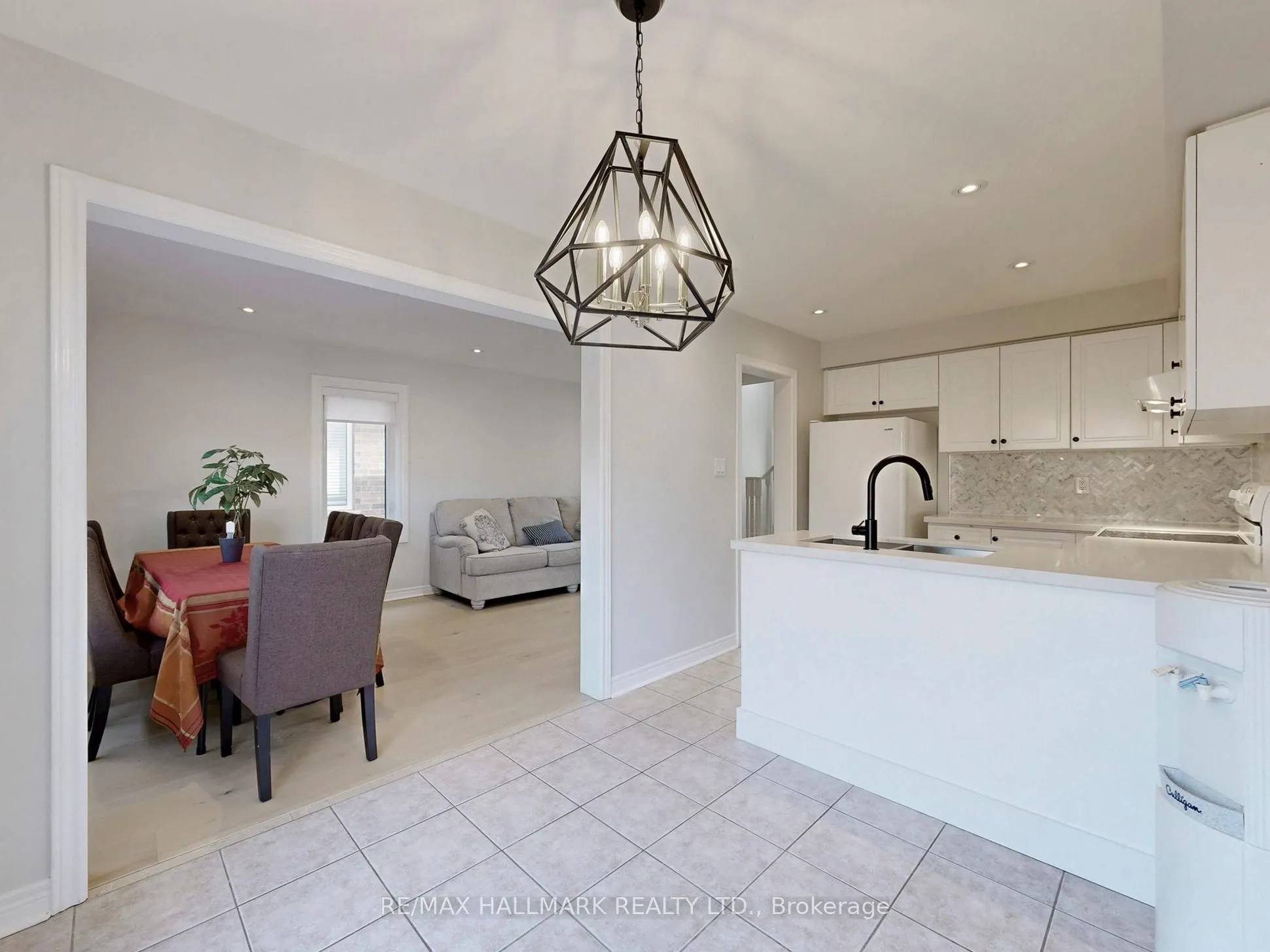 22 Laura Sabrina Drive