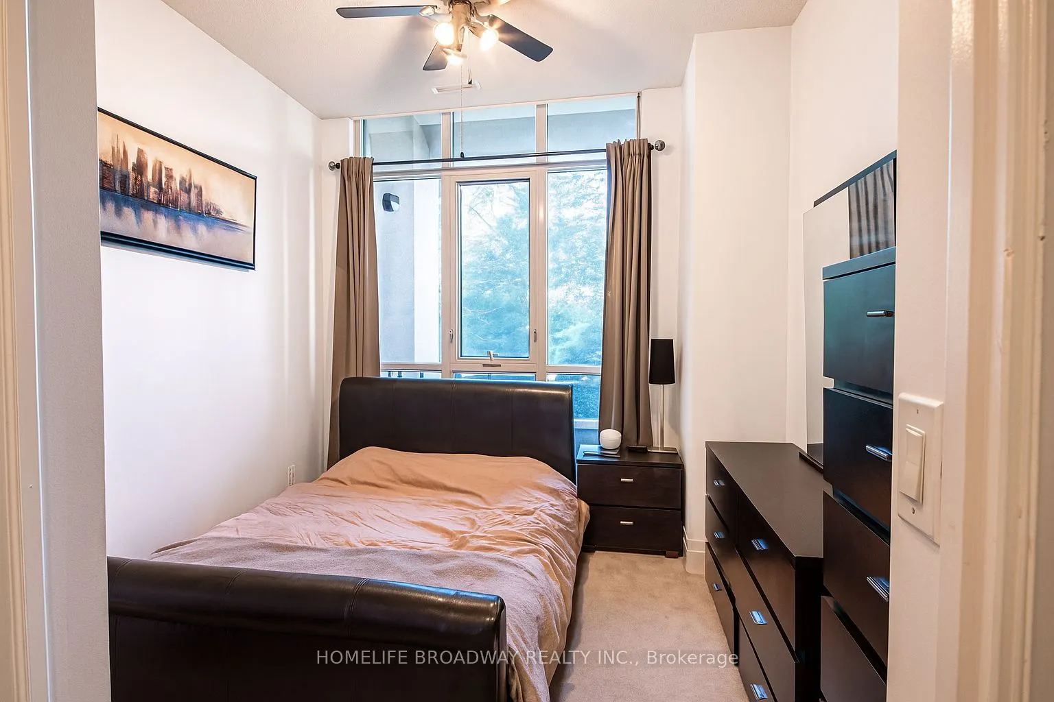 1 Upper Duke Crescent, #112A