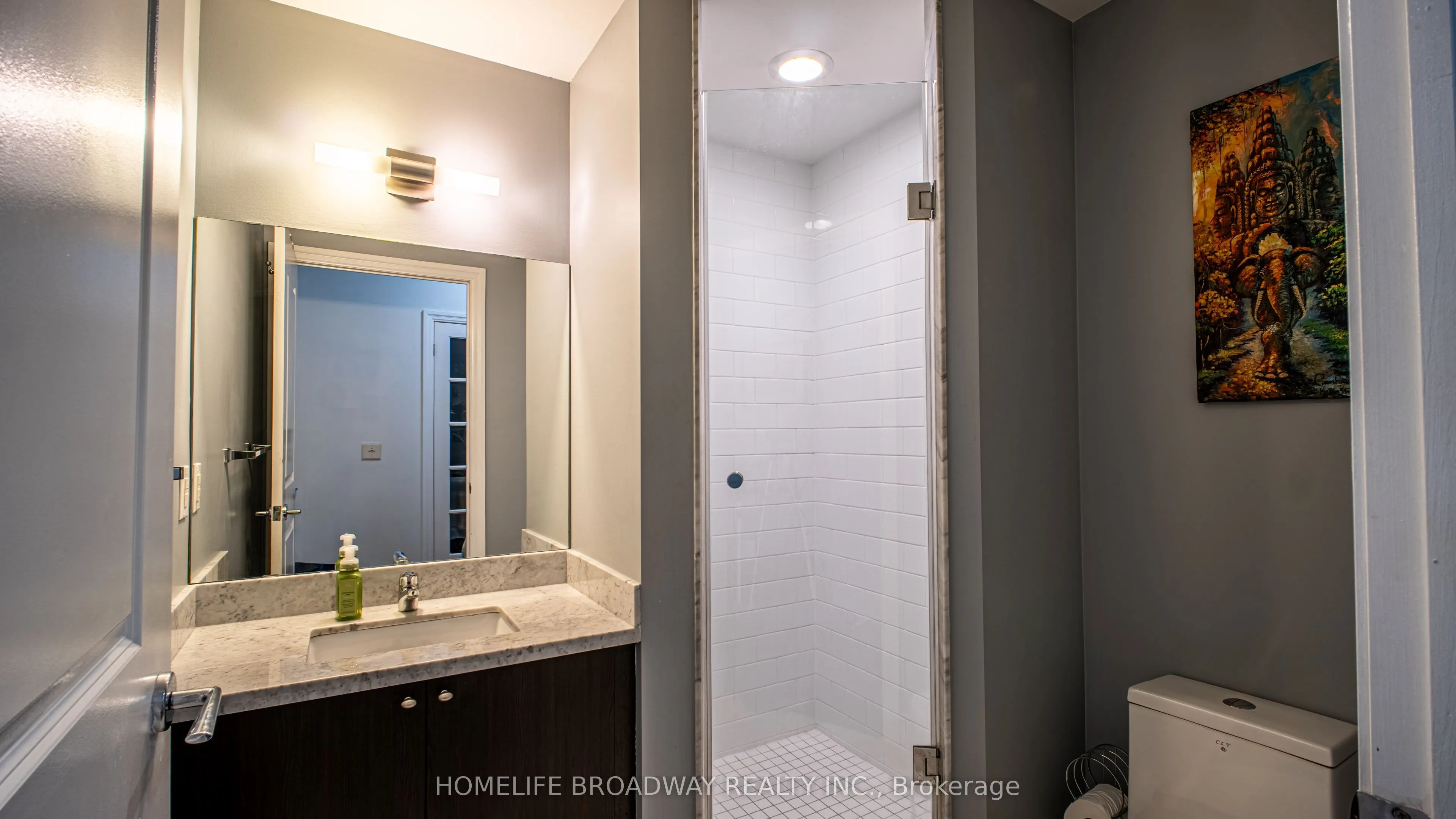 1 Upper Duke Crescent, #112A