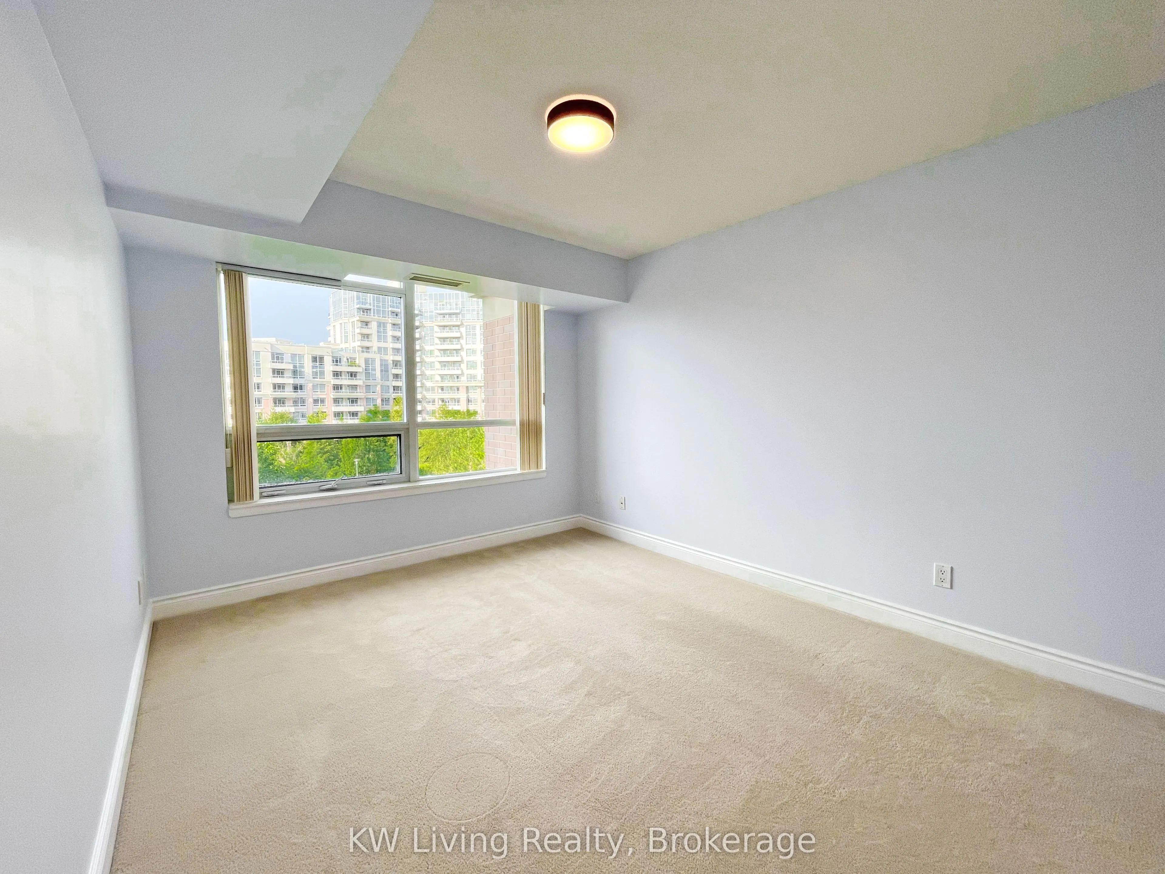 23 Cox Boulevard, #682