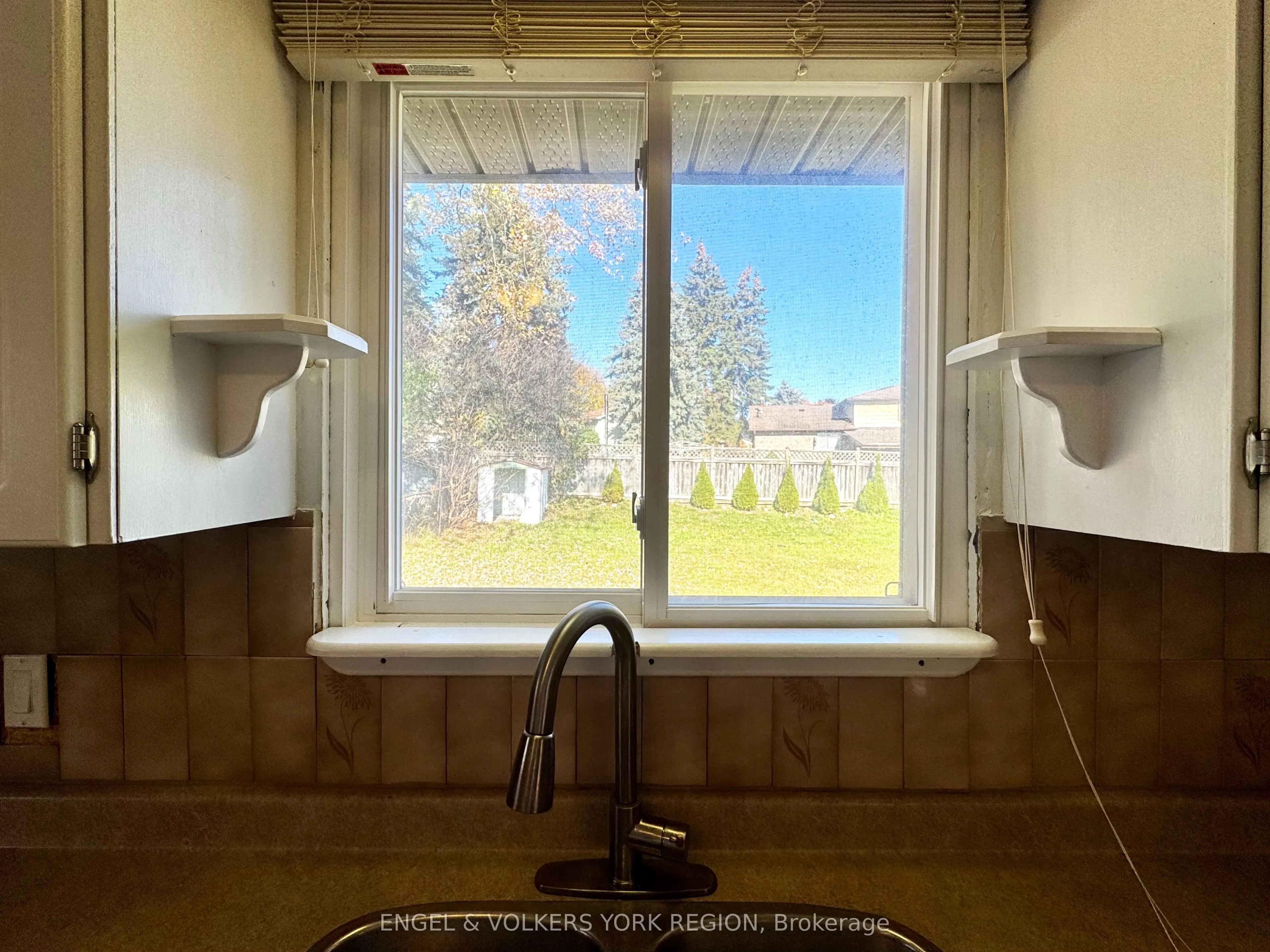 135 Luxury Avenue, #Main