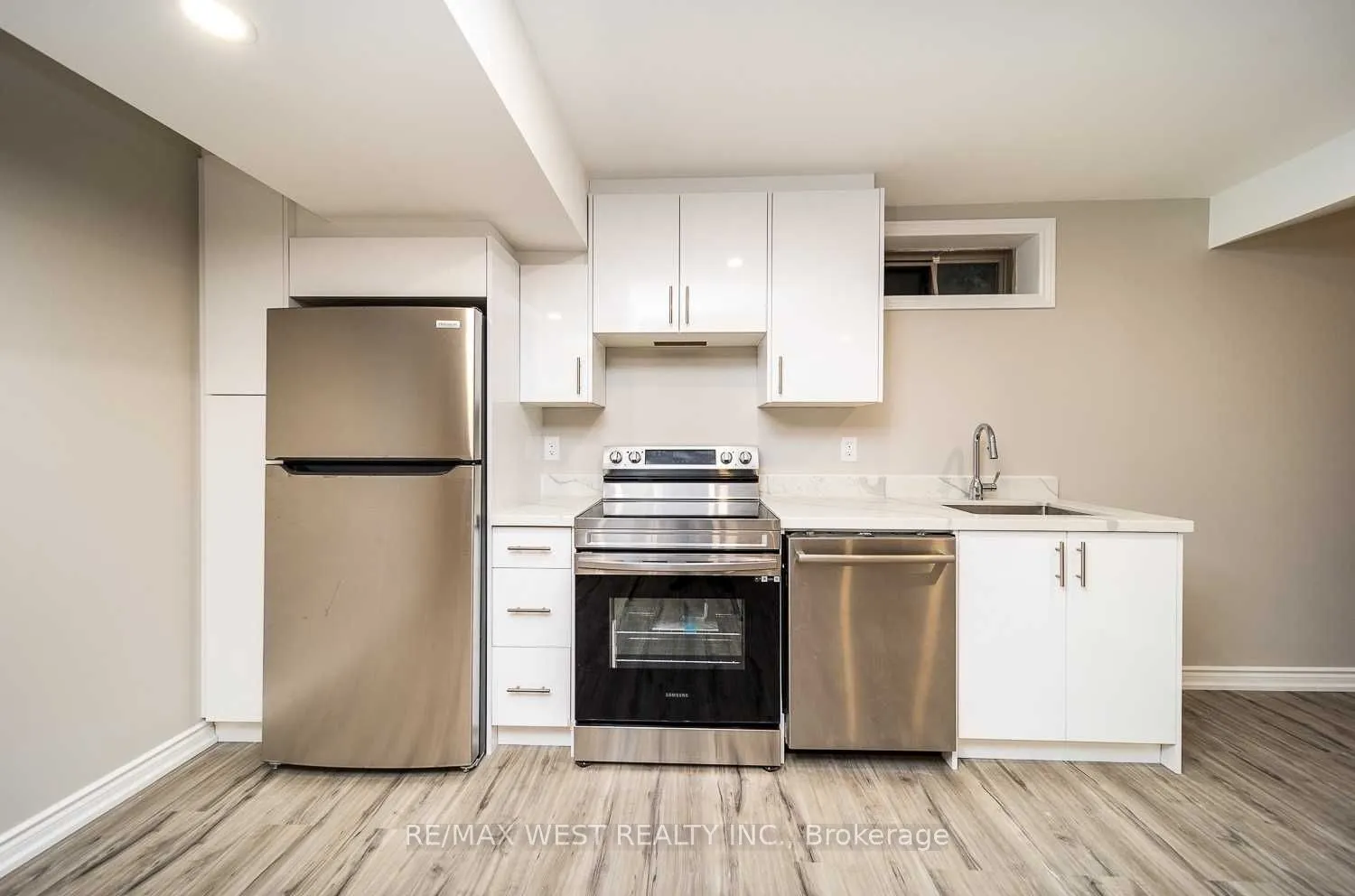 111 Ironside Drive, #Lower