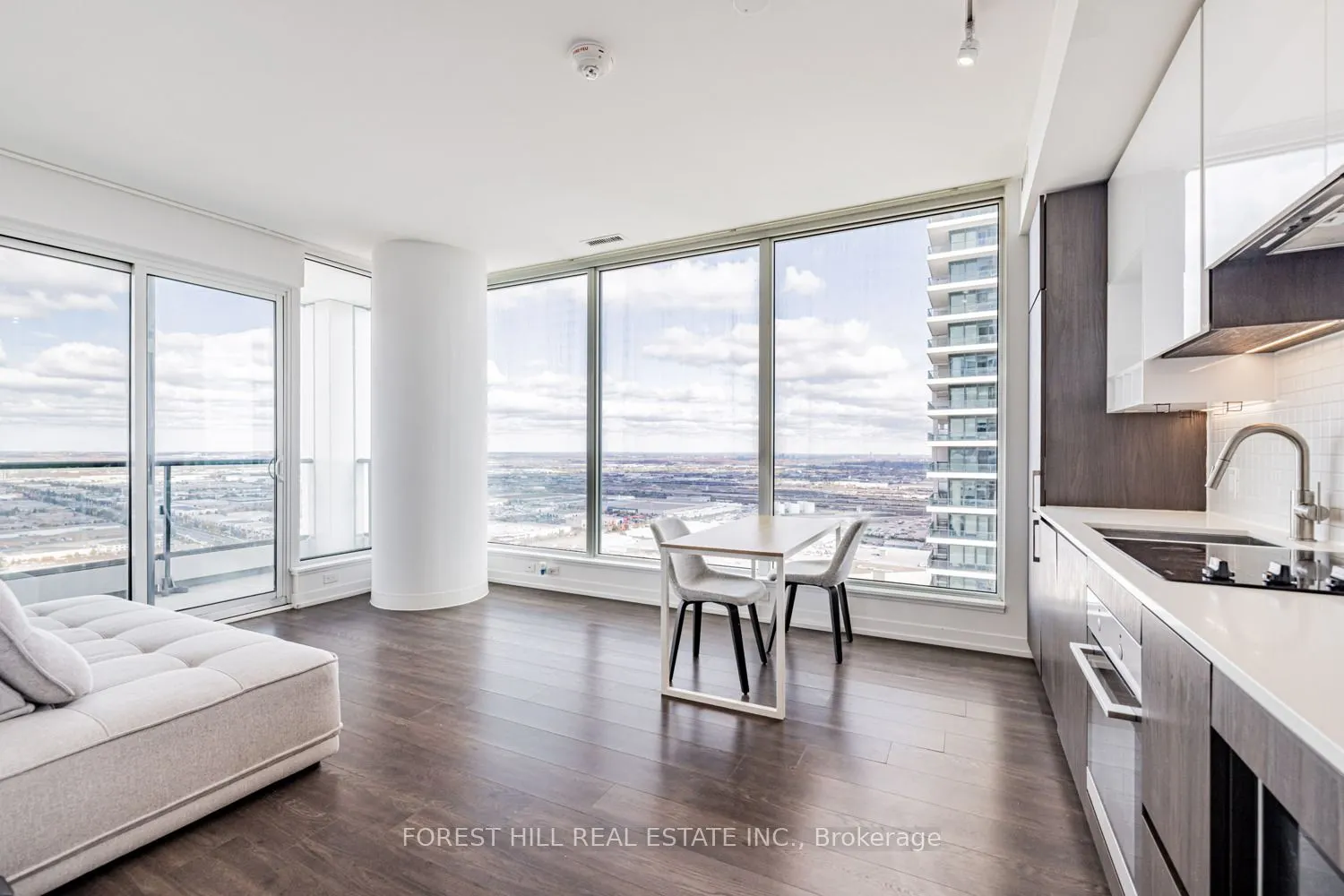 898 Portage Parkway, #4702