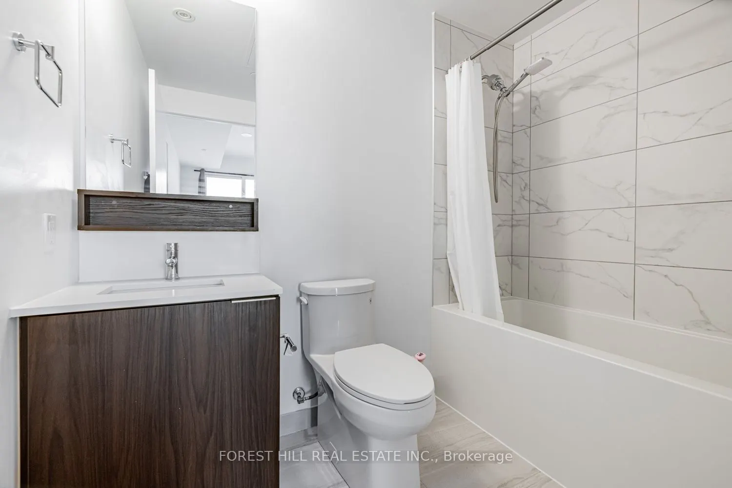 898 Portage Parkway, #4702