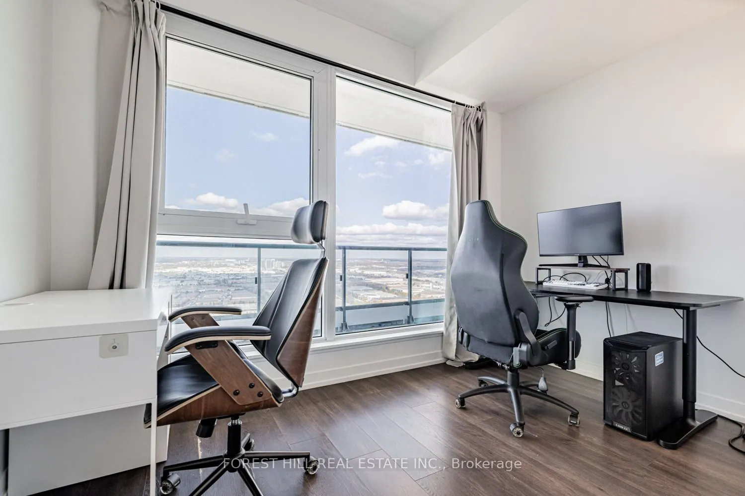 898 Portage Parkway, #4702