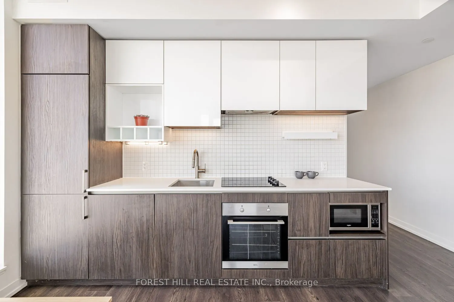 898 Portage Parkway, #4702