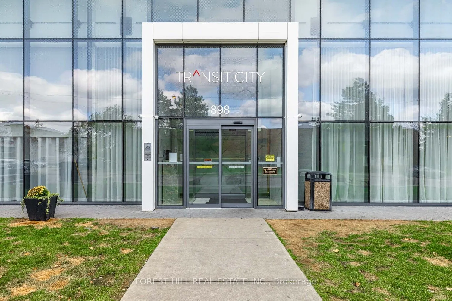 898 Portage Parkway, #4702