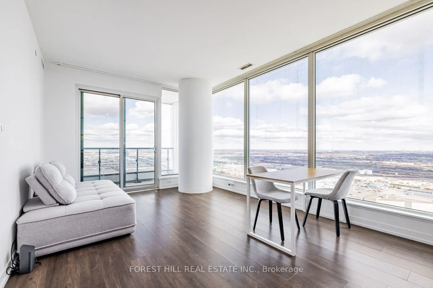 898 Portage Parkway, #4702