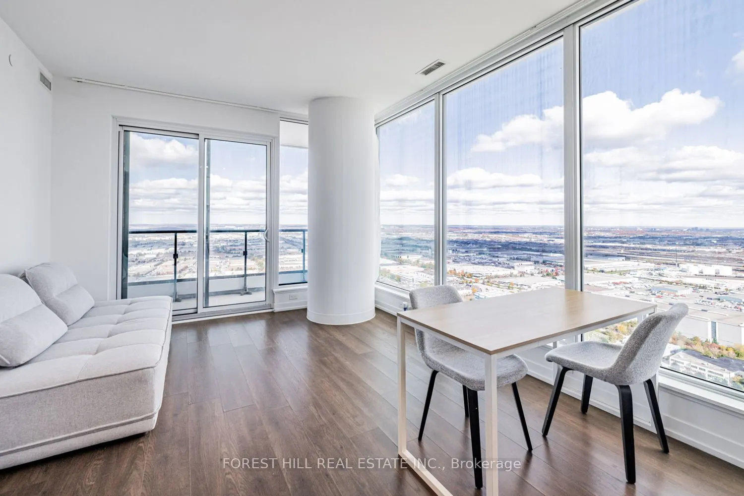 898 Portage Parkway, #4702