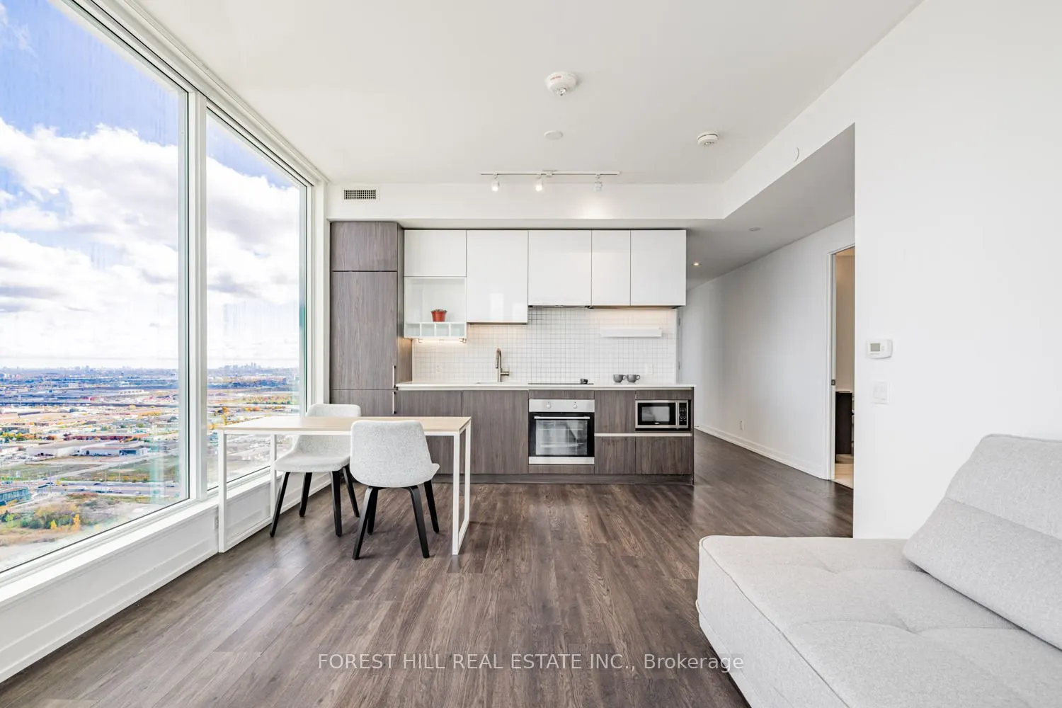 898 Portage Parkway, #4702