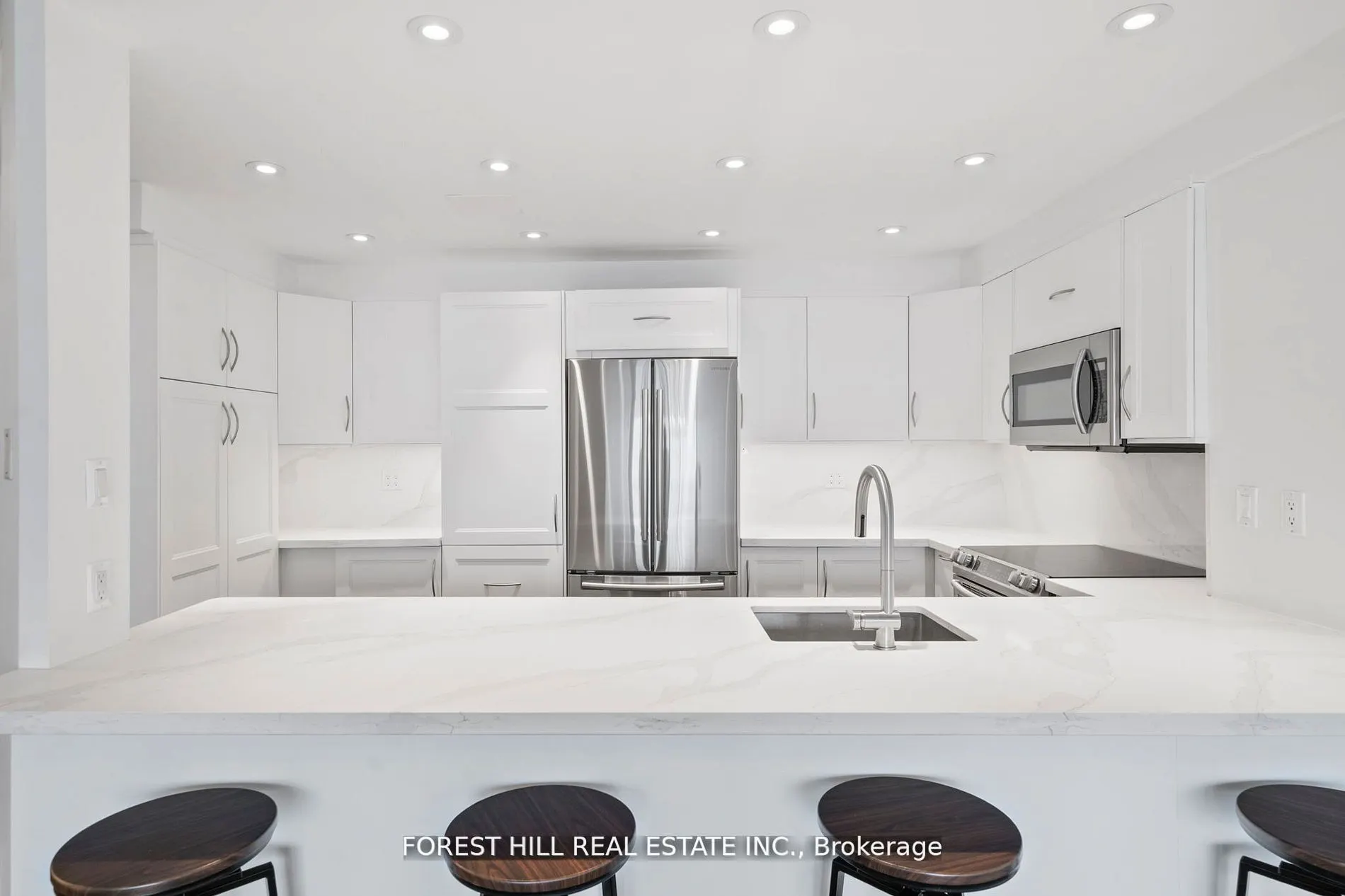 7601 Bathurst Street, #1203