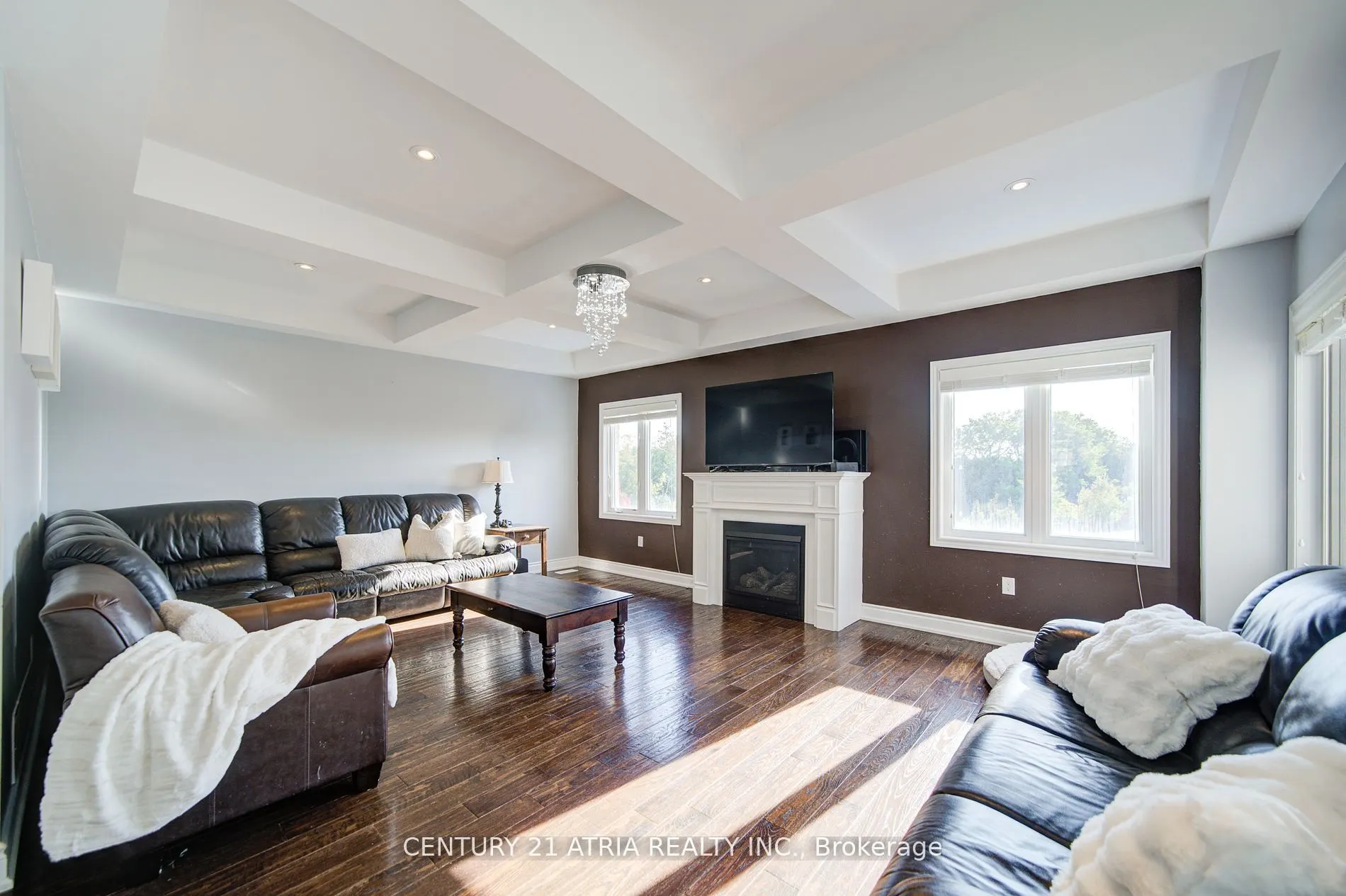 10 Gladys Rolling Avenue