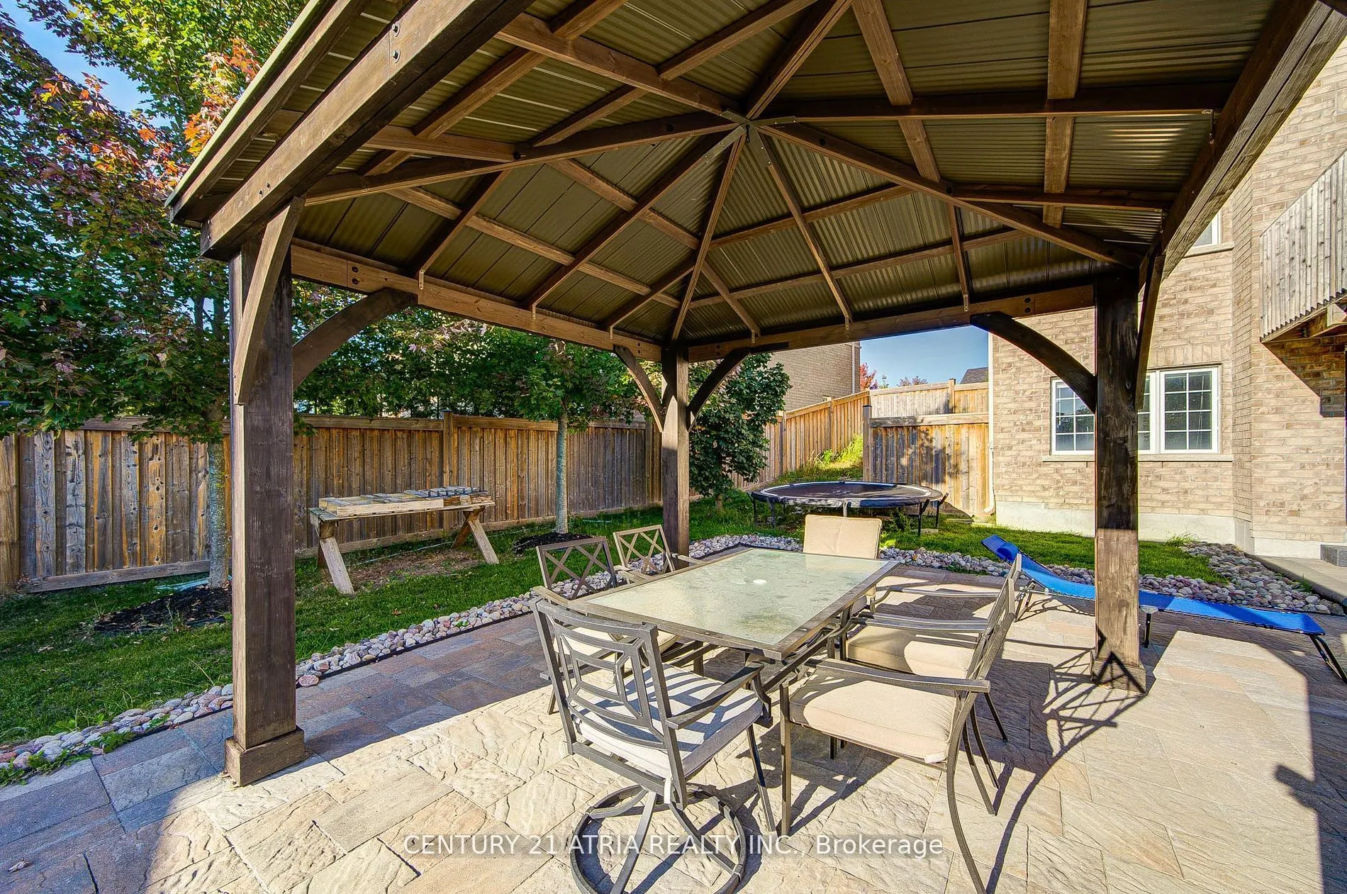 10 Gladys Rolling Avenue