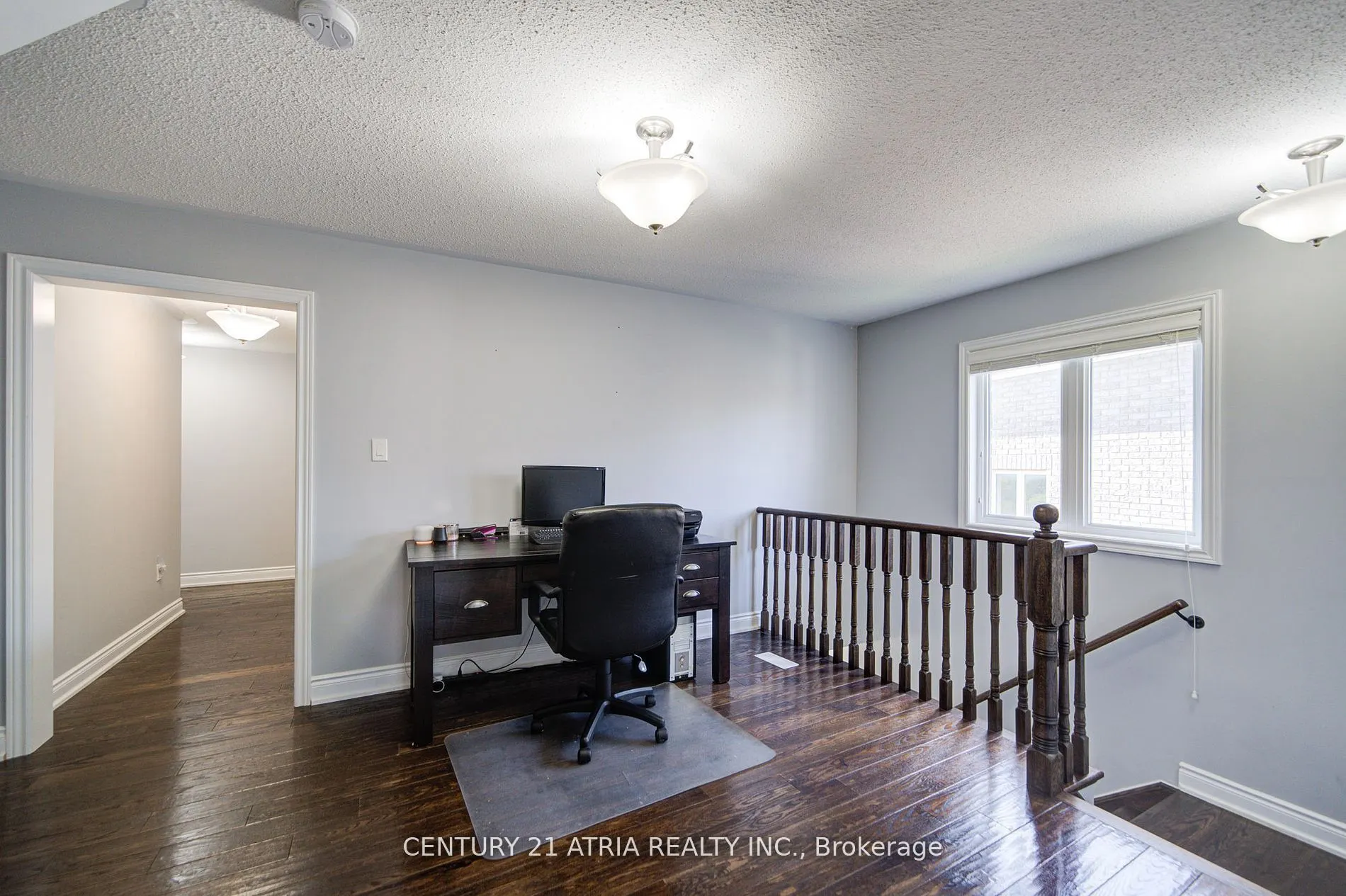 10 Gladys Rolling Avenue