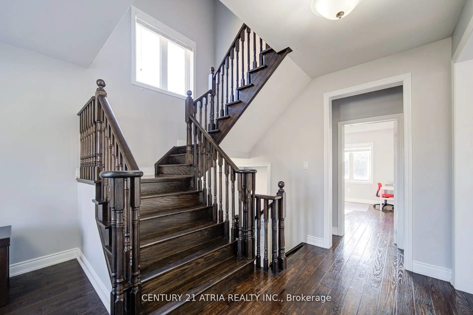 10 Gladys Rolling Avenue