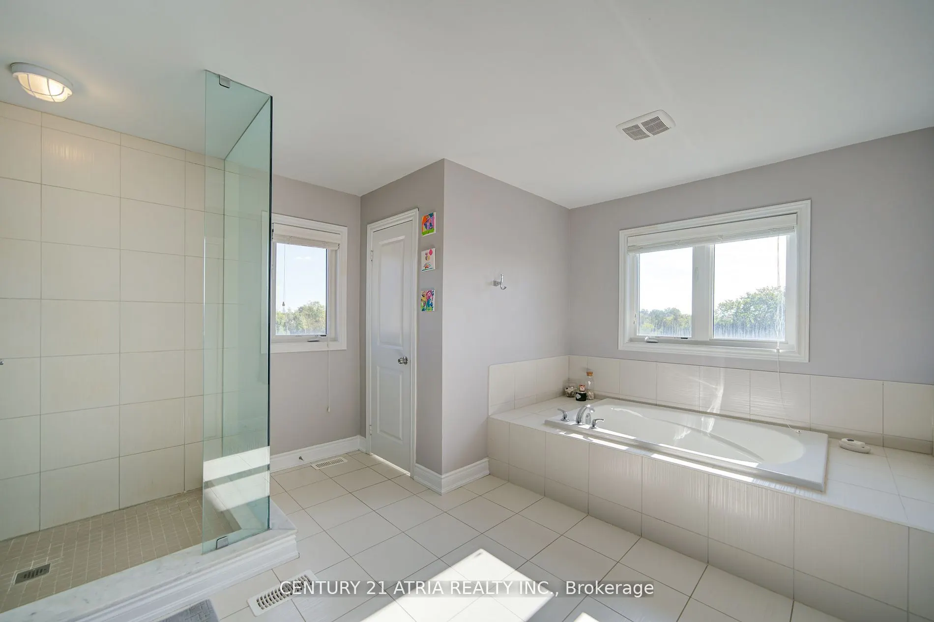 10 Gladys Rolling Avenue