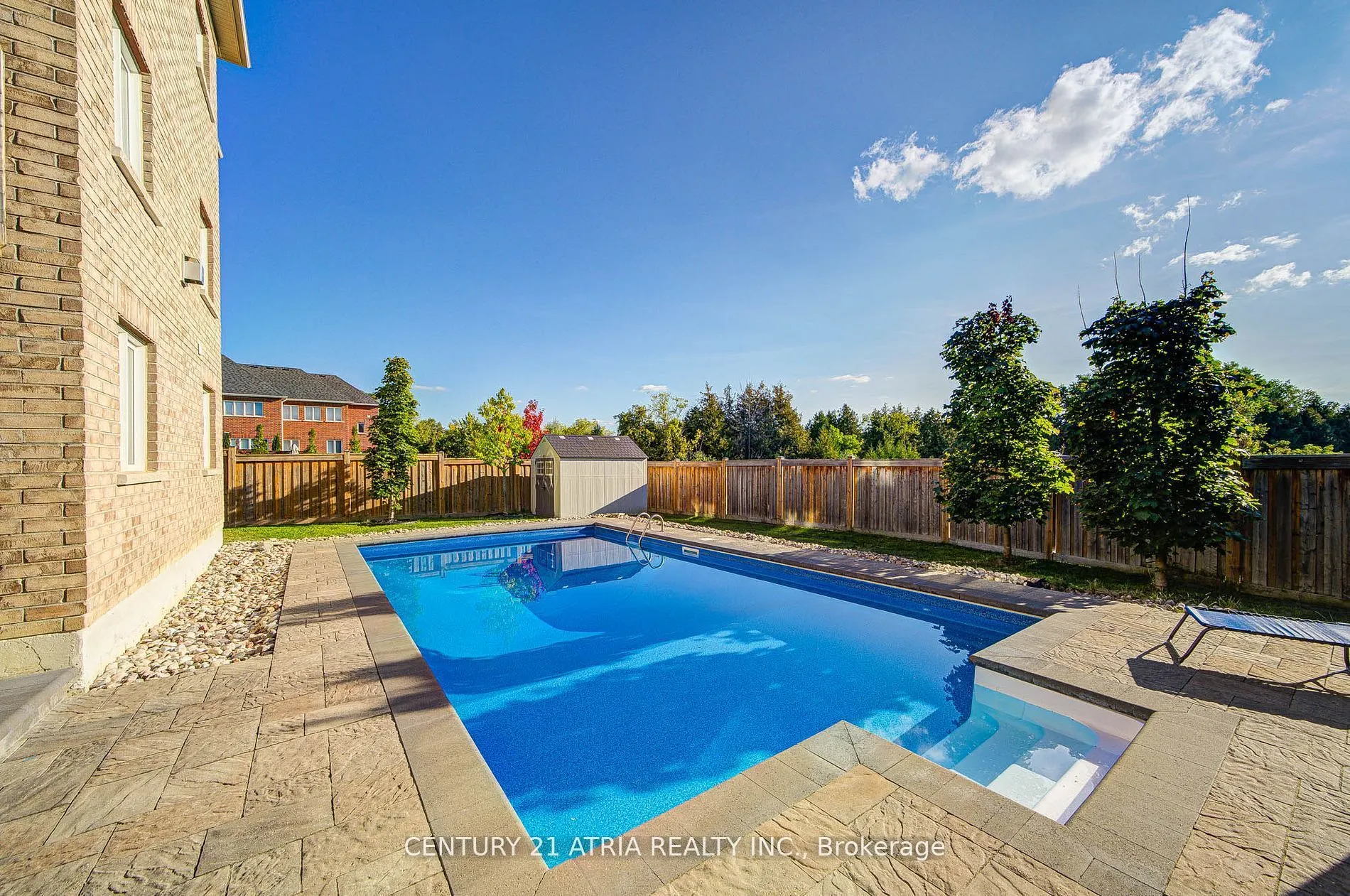 10 Gladys Rolling Avenue