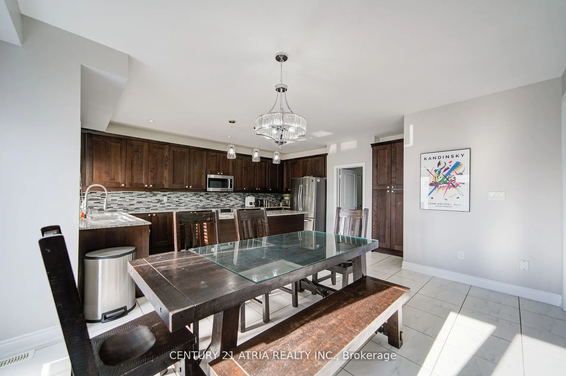 10 Gladys Rolling Avenue