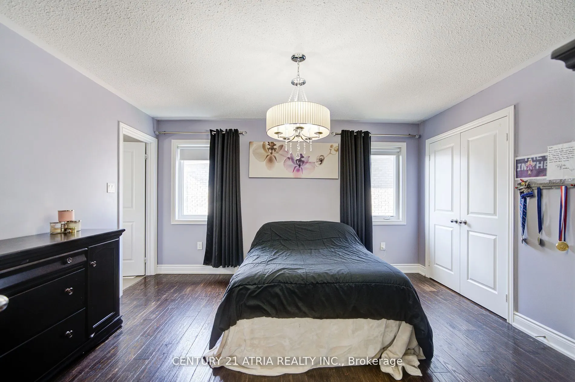 10 Gladys Rolling Avenue