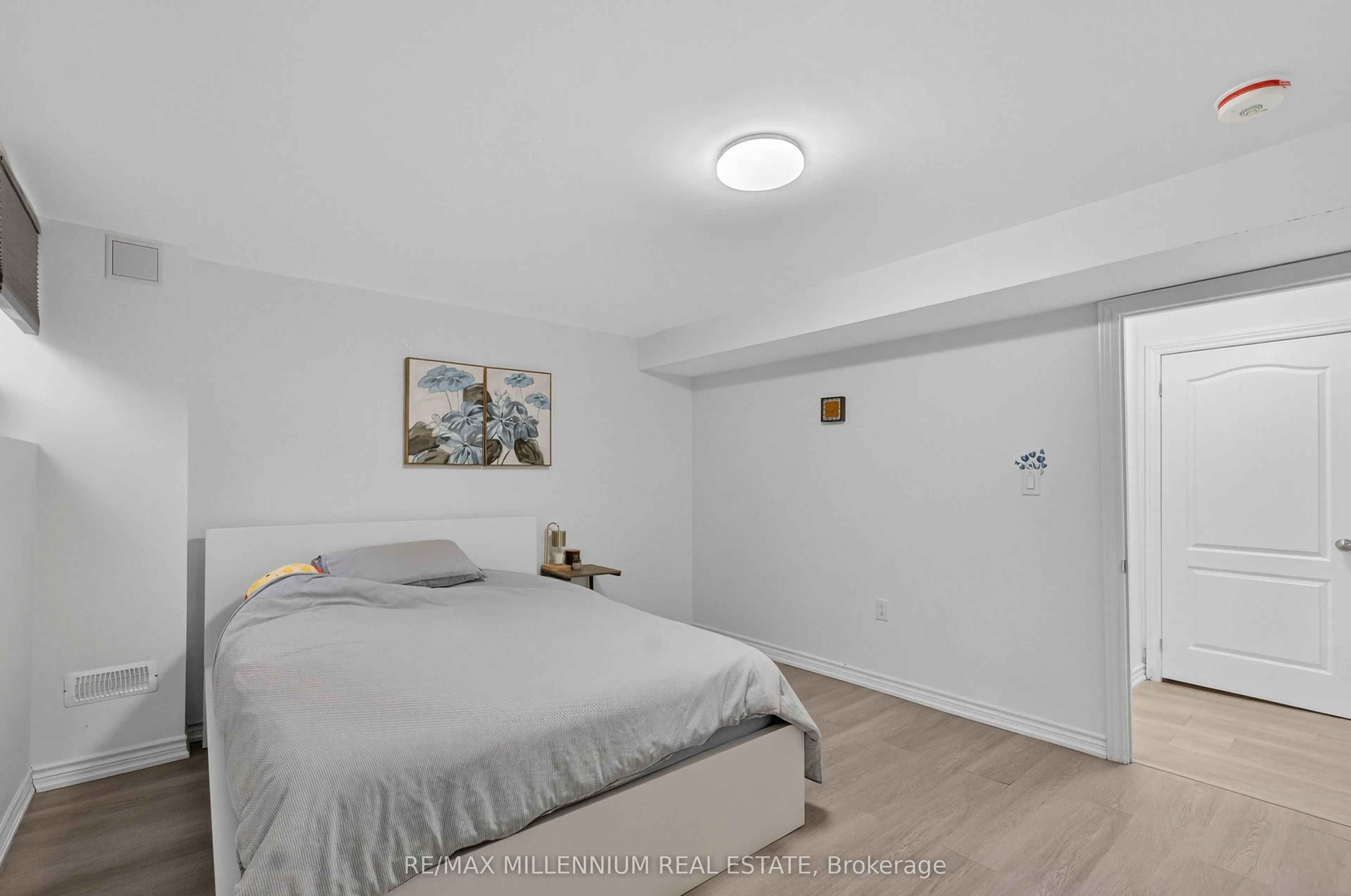 66 Armstrong Crescent