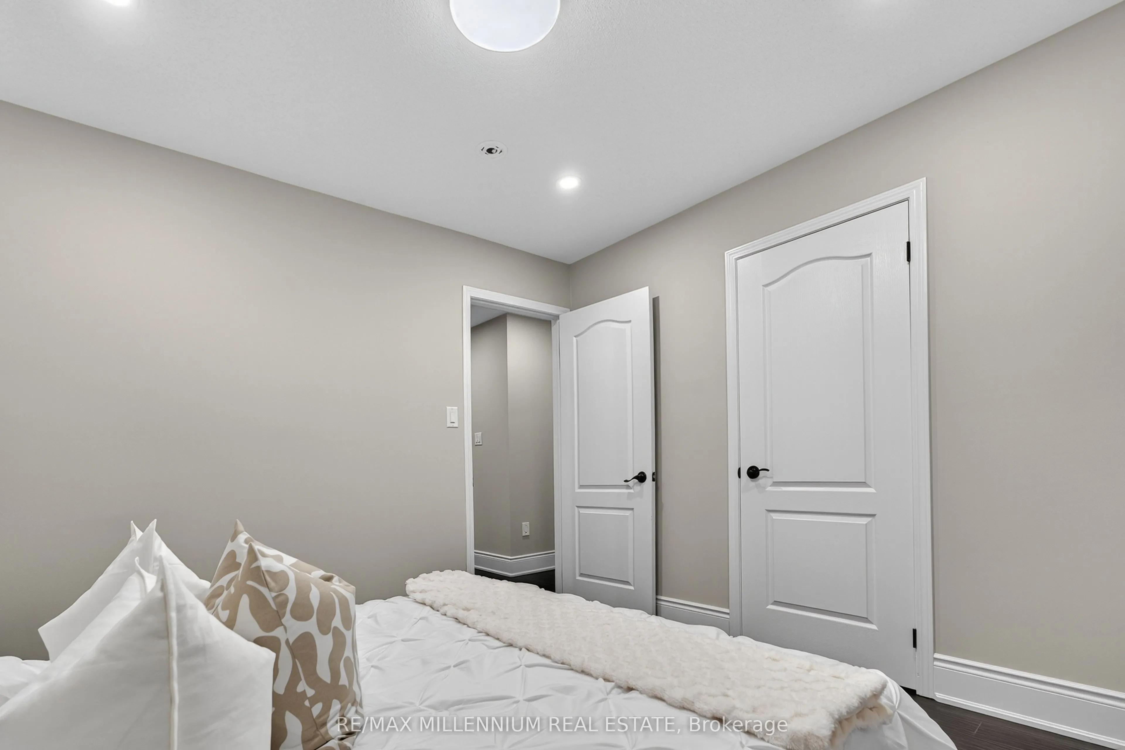 66 Armstrong Crescent