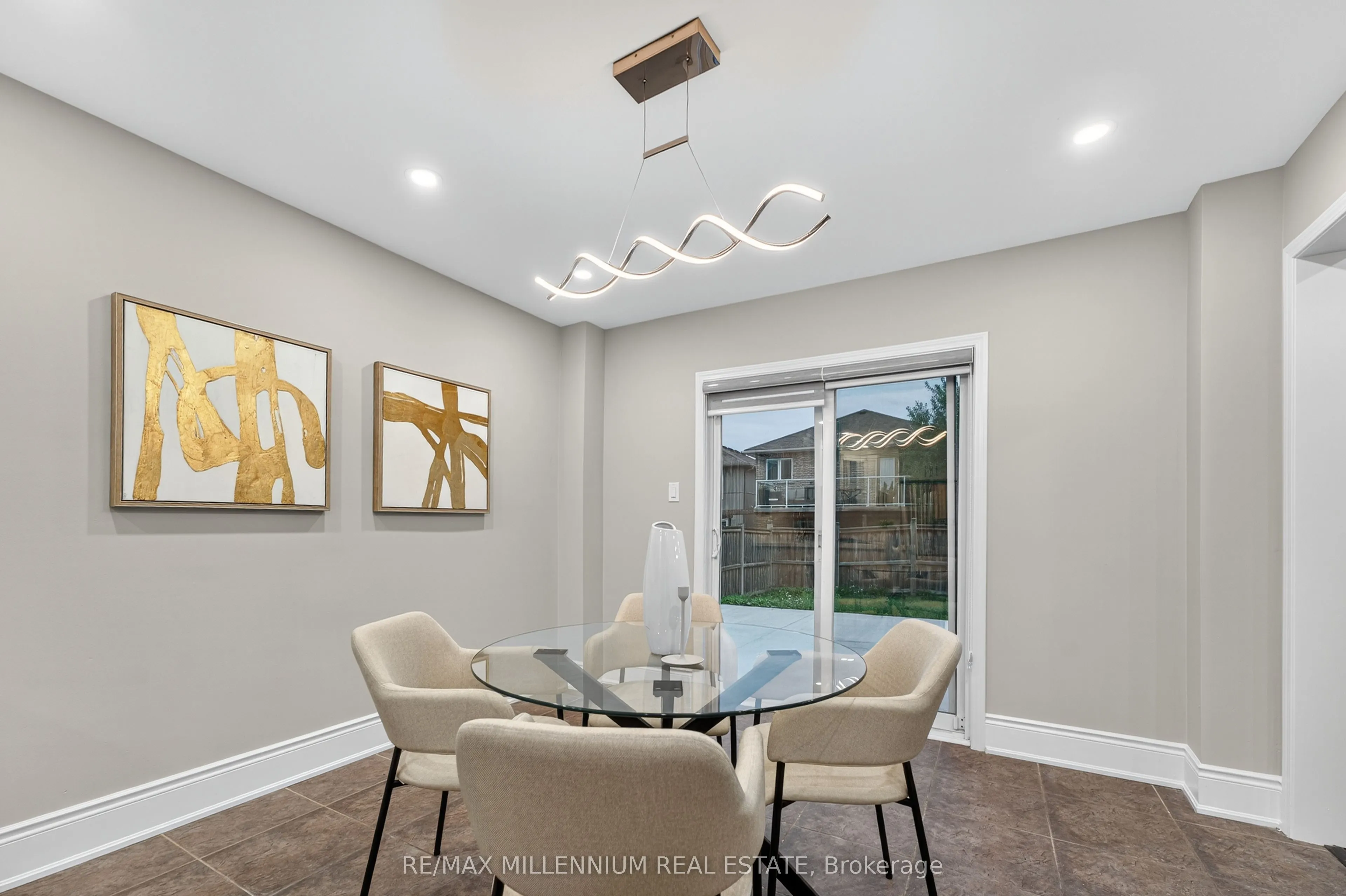 66 Armstrong Crescent