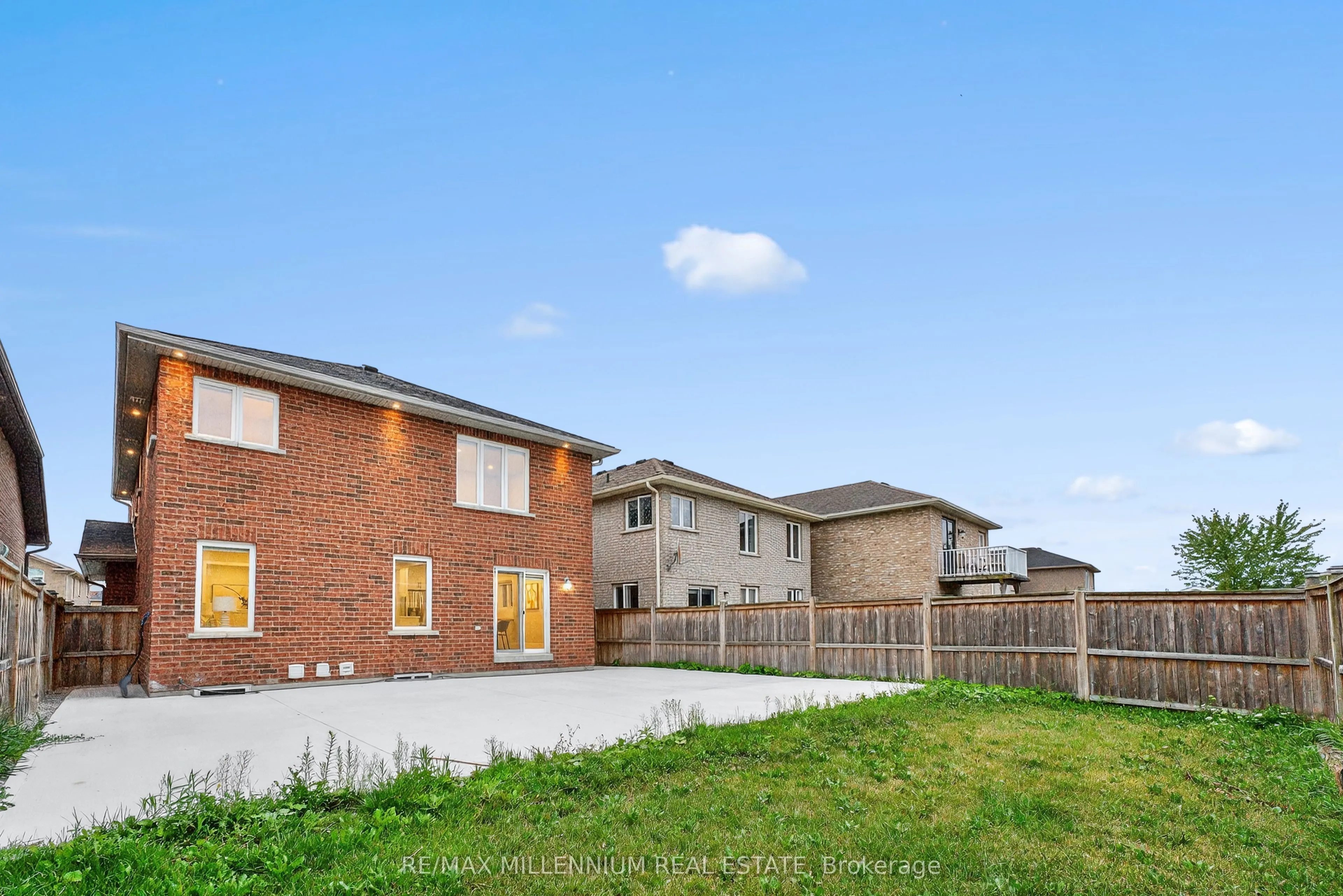 66 Armstrong Crescent