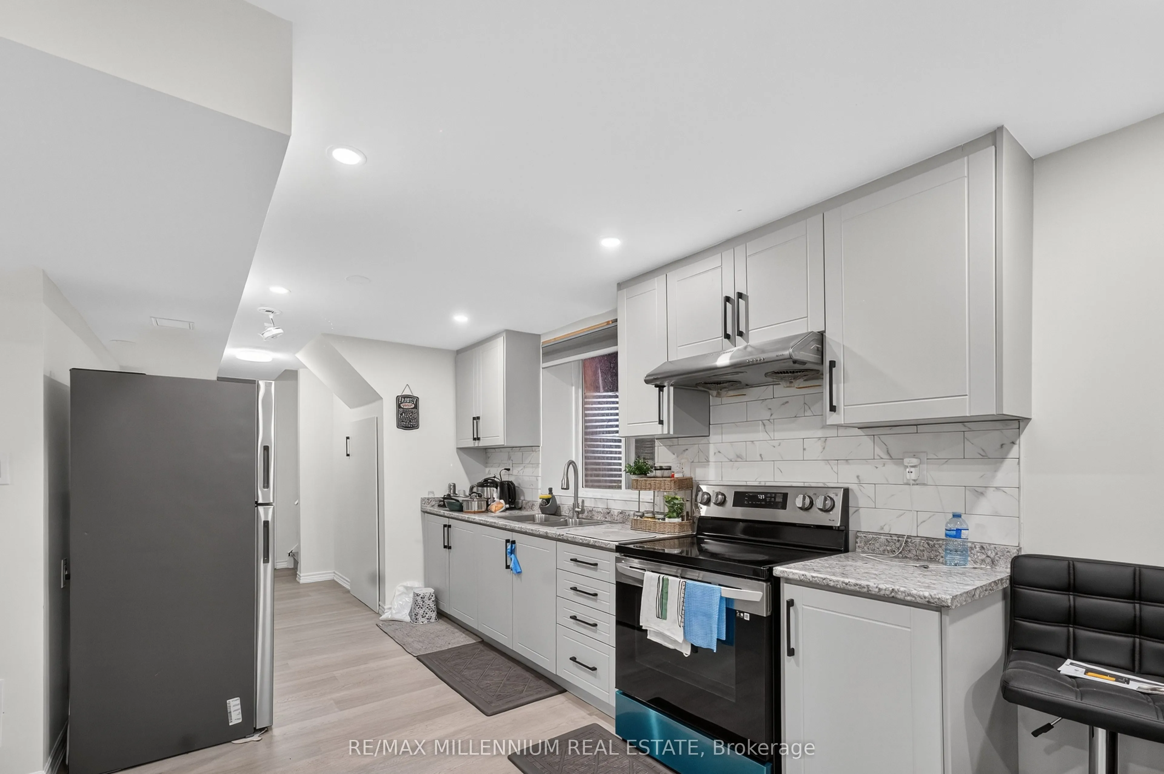 66 Armstrong Crescent