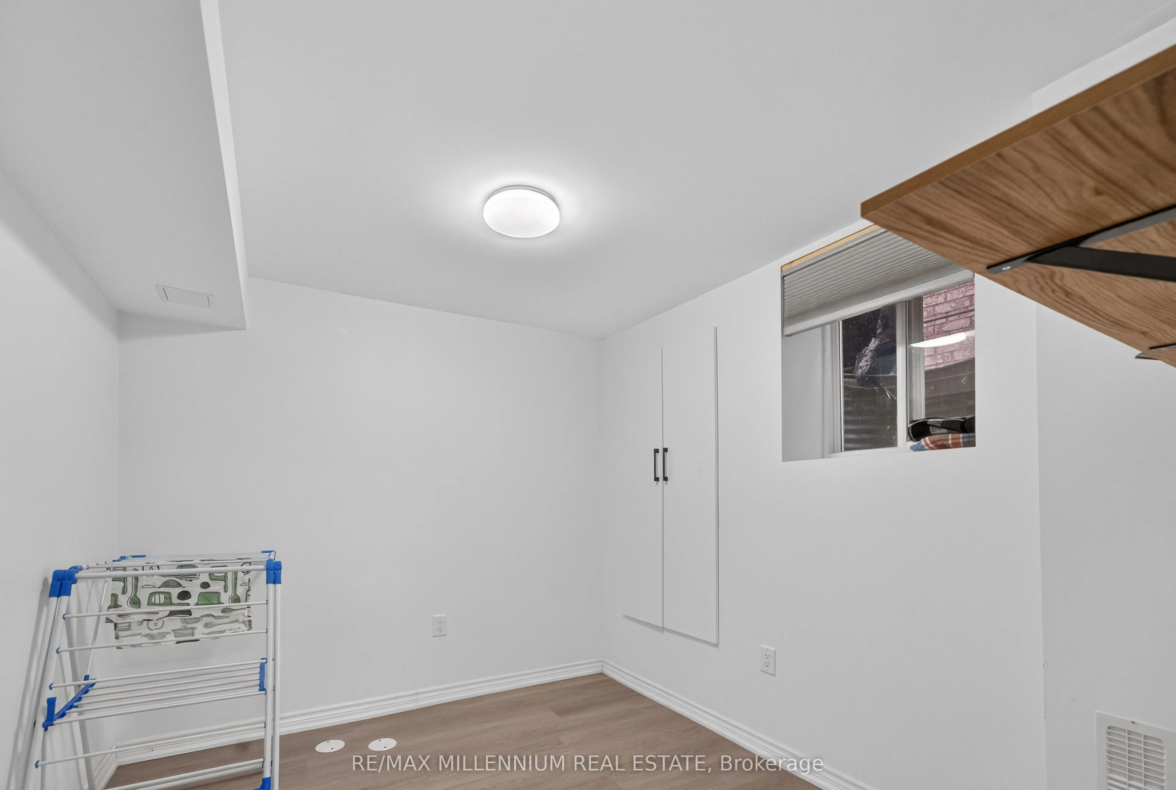 66 Armstrong Crescent