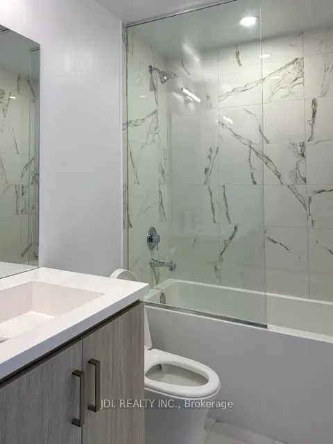 60 Honeycrisp Crescent, #521