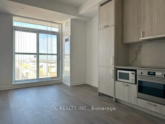 60 Honeycrisp Crescent, #521