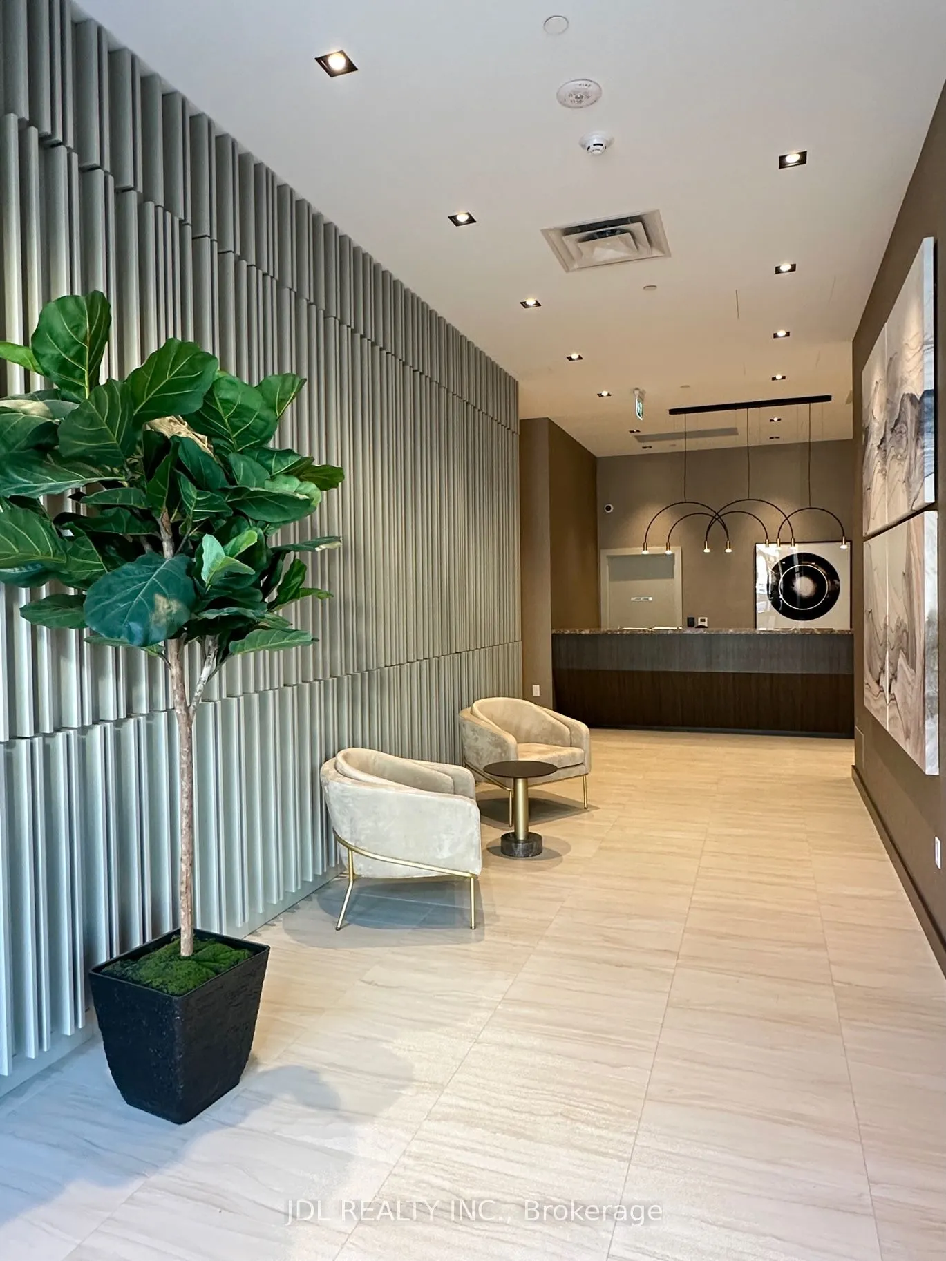 60 Honeycrisp Crescent, #521