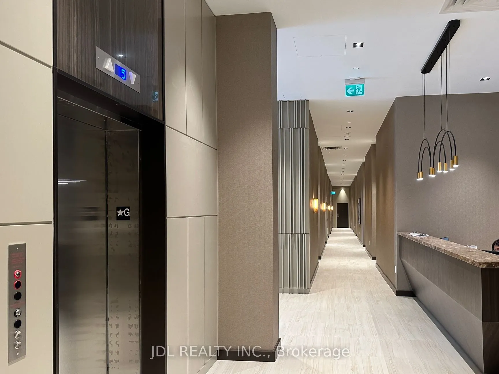 60 Honeycrisp Crescent, #521