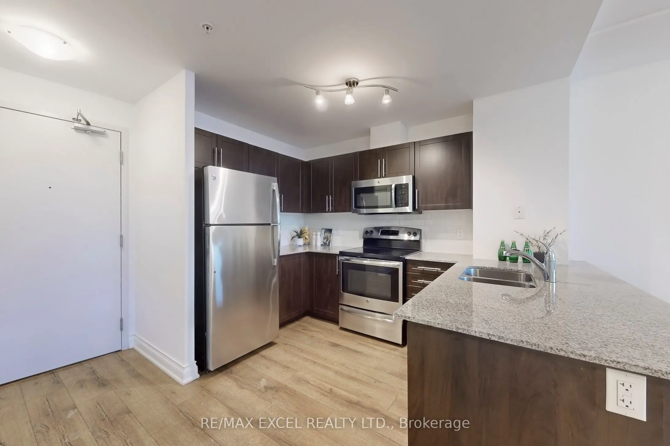 68 Main Street, #327