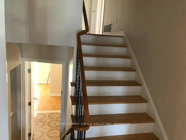 33 Pheasant Valley Court, #Main