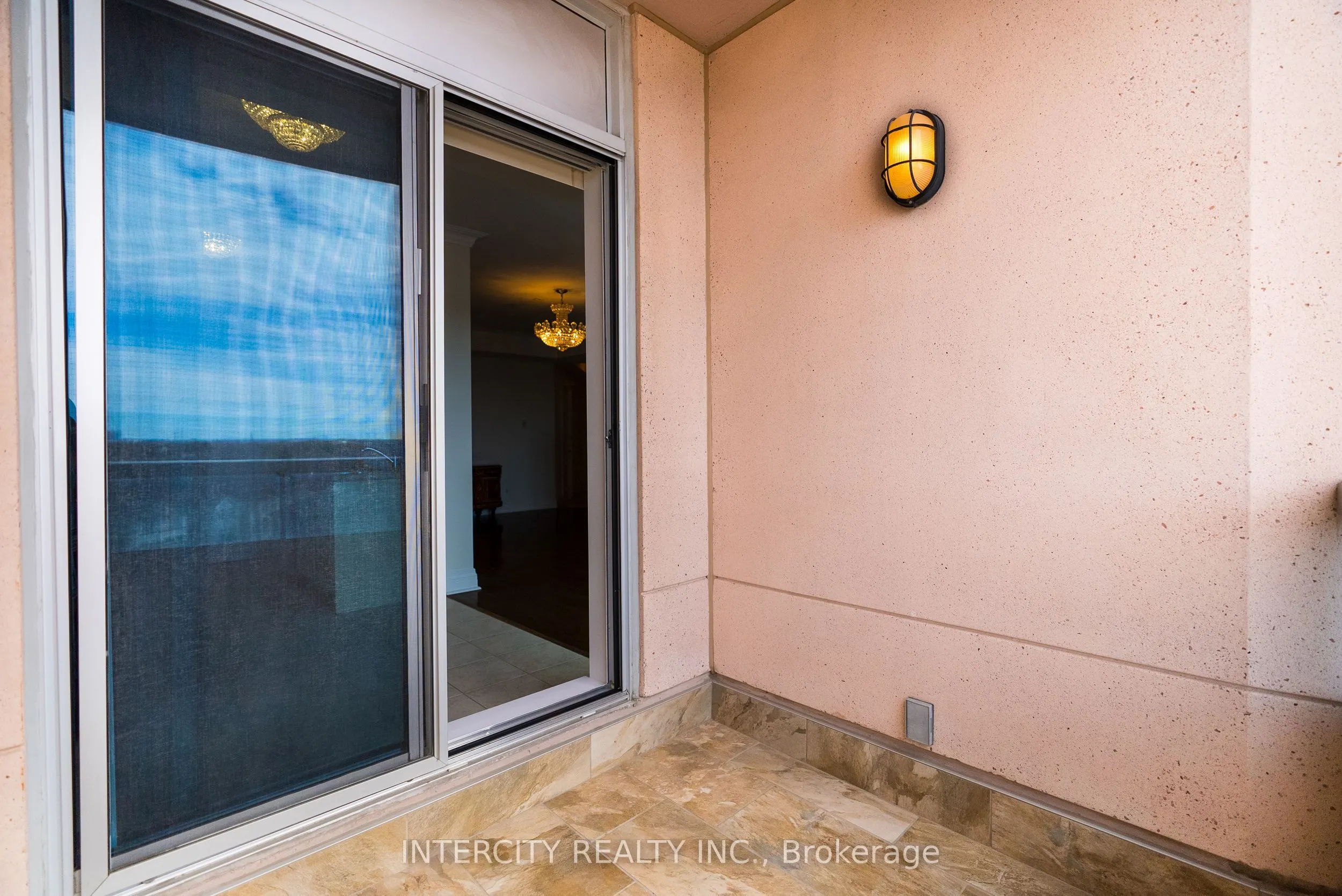 1 Cordoba Drive, #607