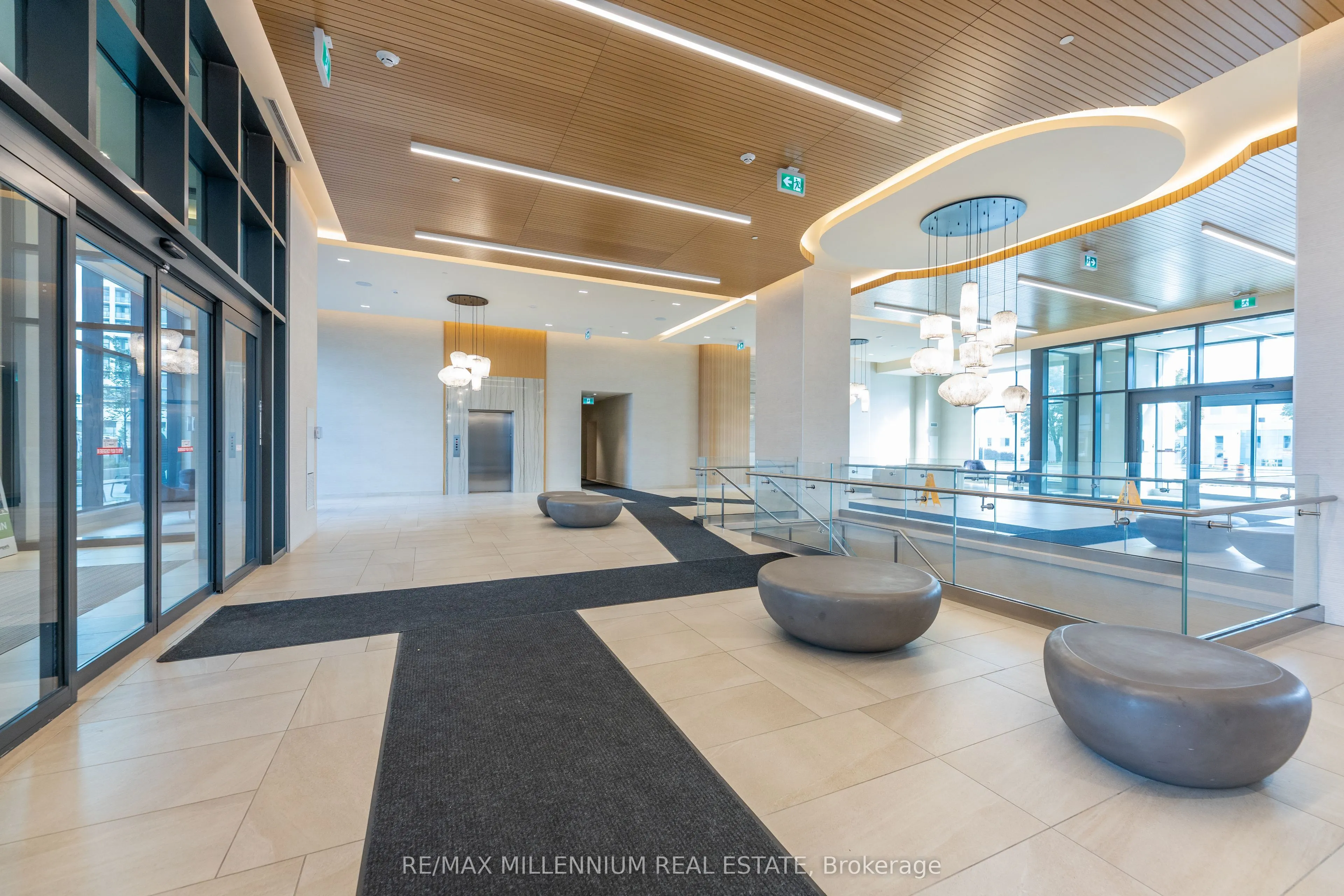 8960 Jane Street, #2310