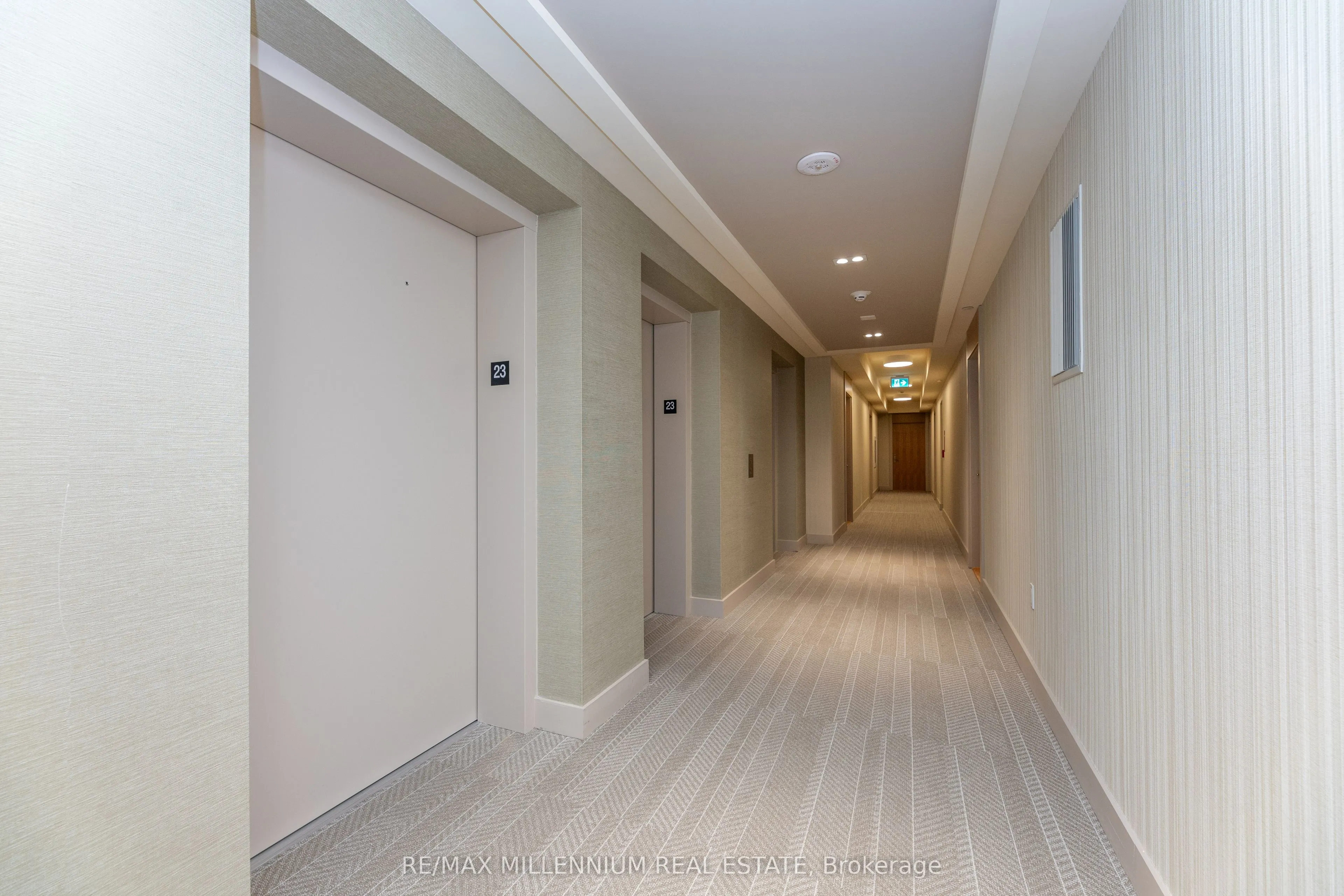 8960 Jane Street, #2310