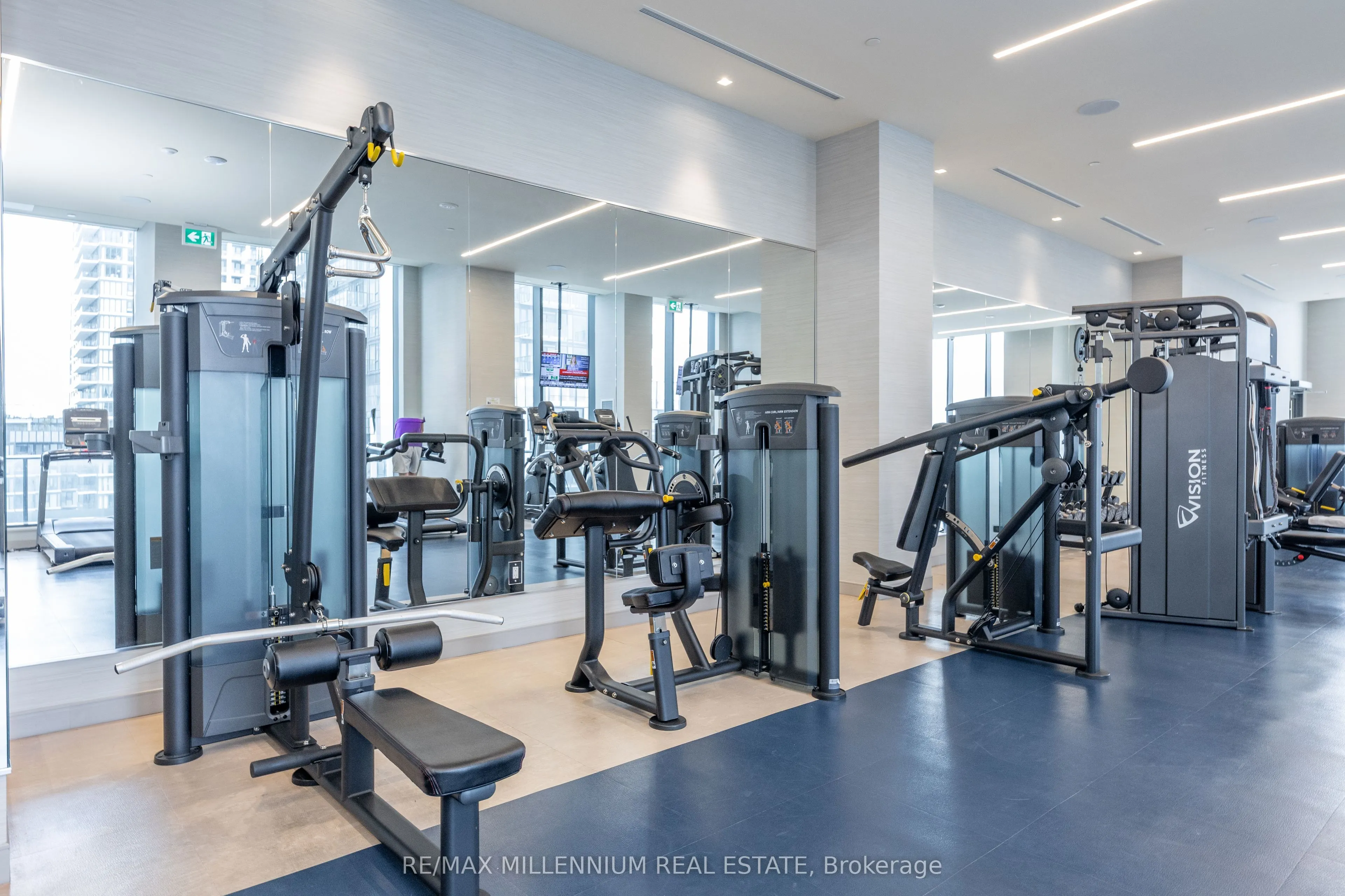 8960 Jane Street, #2310