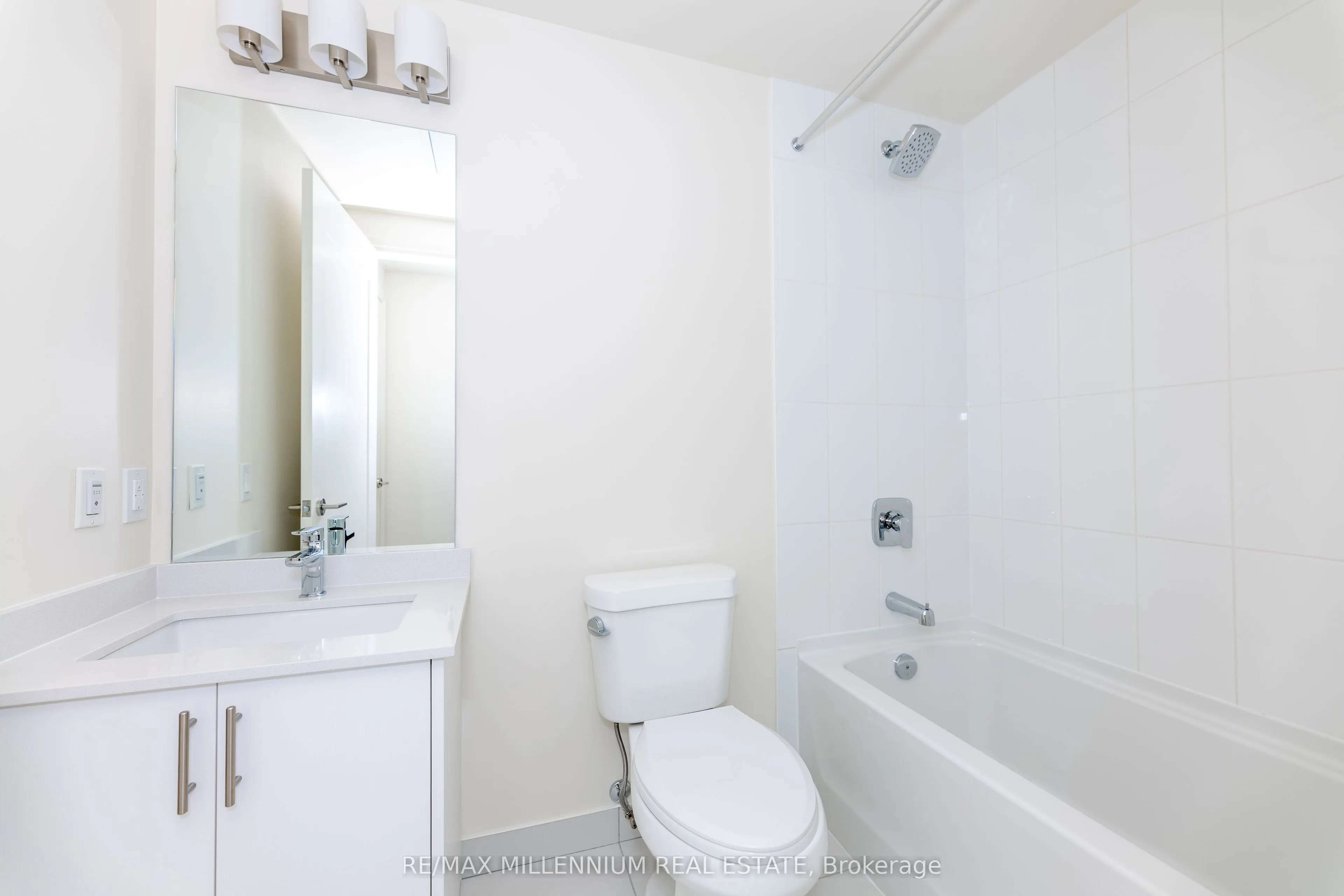 8960 Jane Street, #2310